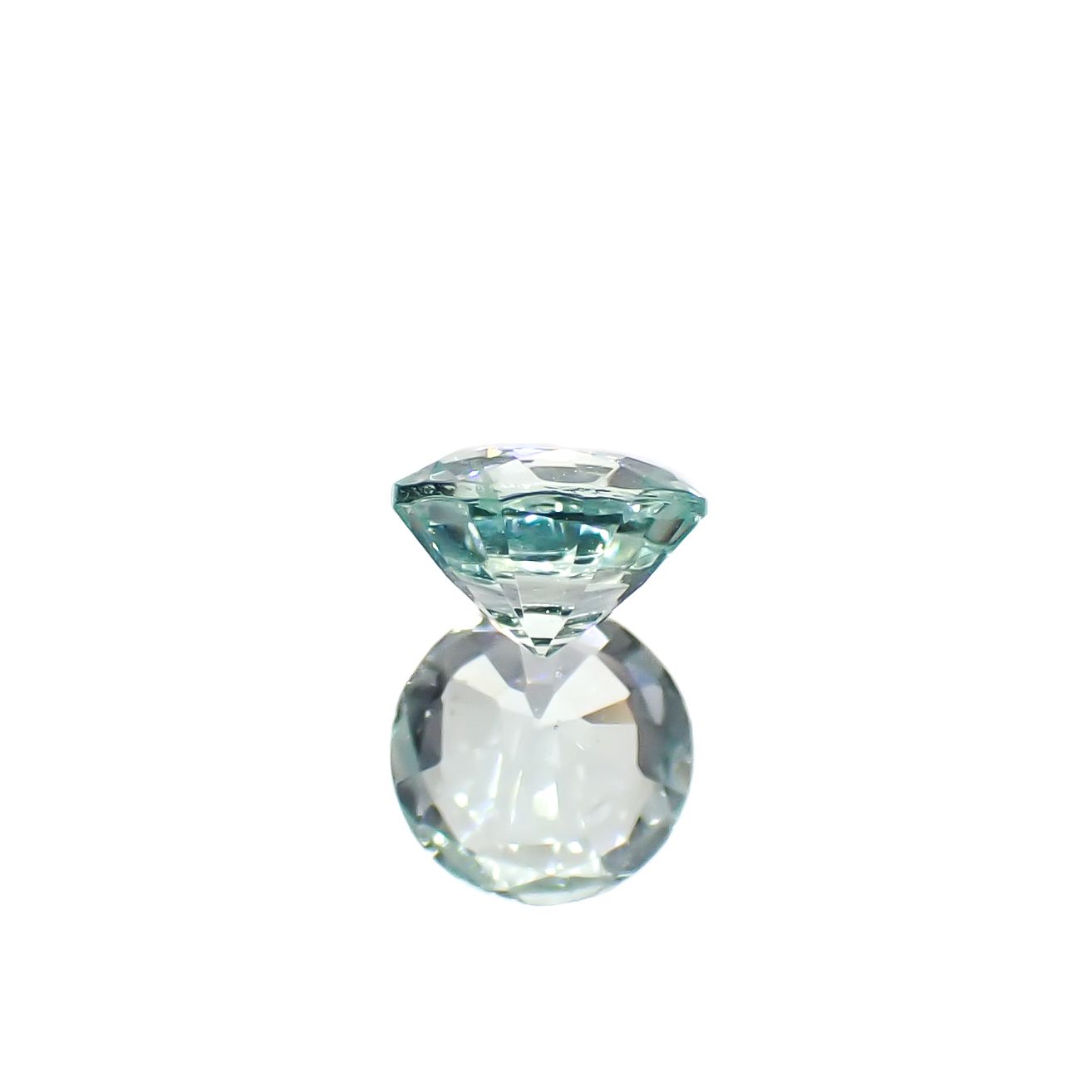 ミントベリル(宝石名グリーン・ベリル)ブラジル産 0.42ct 識別済[240728591]4.9x4.9mm前後