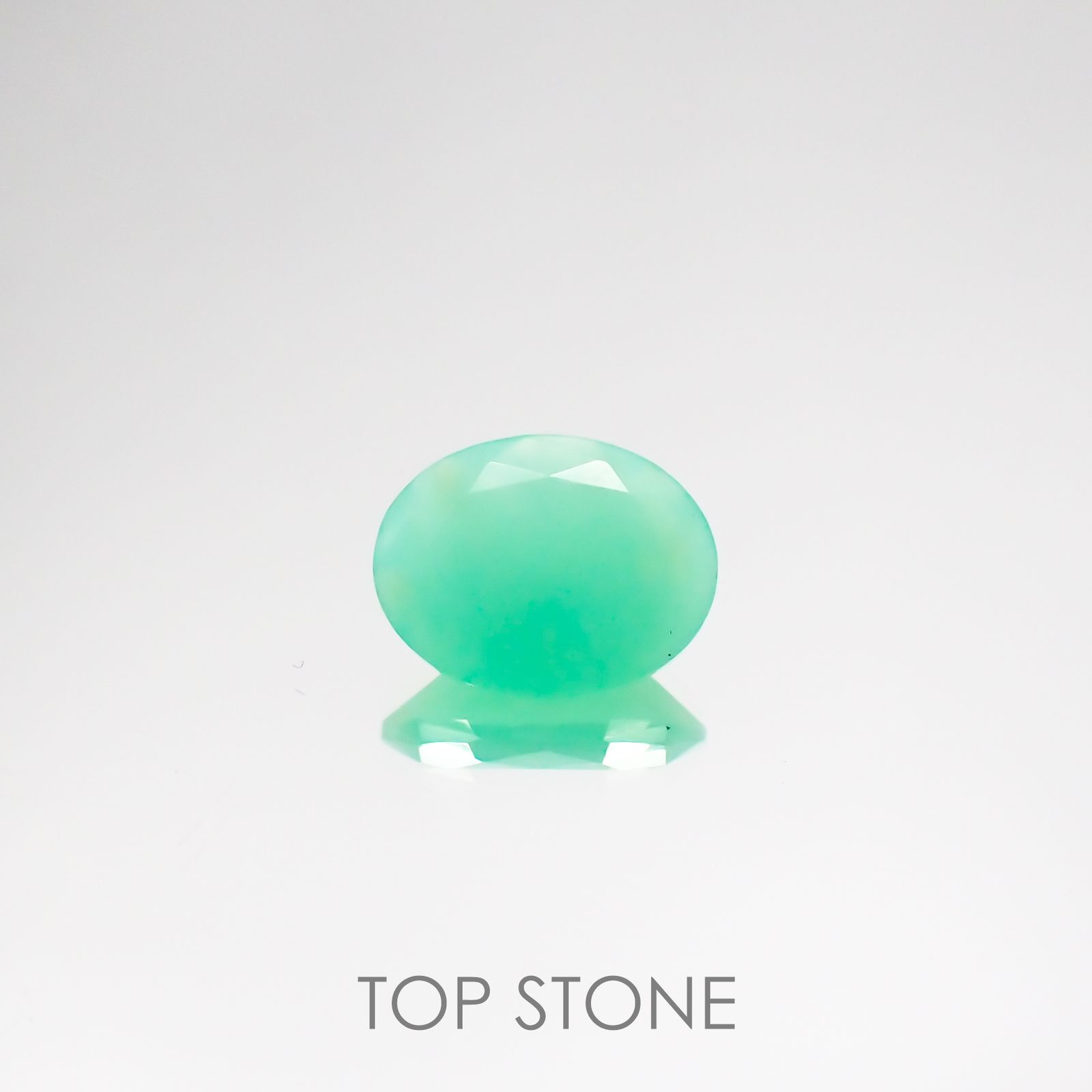 グリーンオパール(宝石名コモンオパール) 南アフリカ産 1.16ct 識別済[210611388]8.9×7mm前後