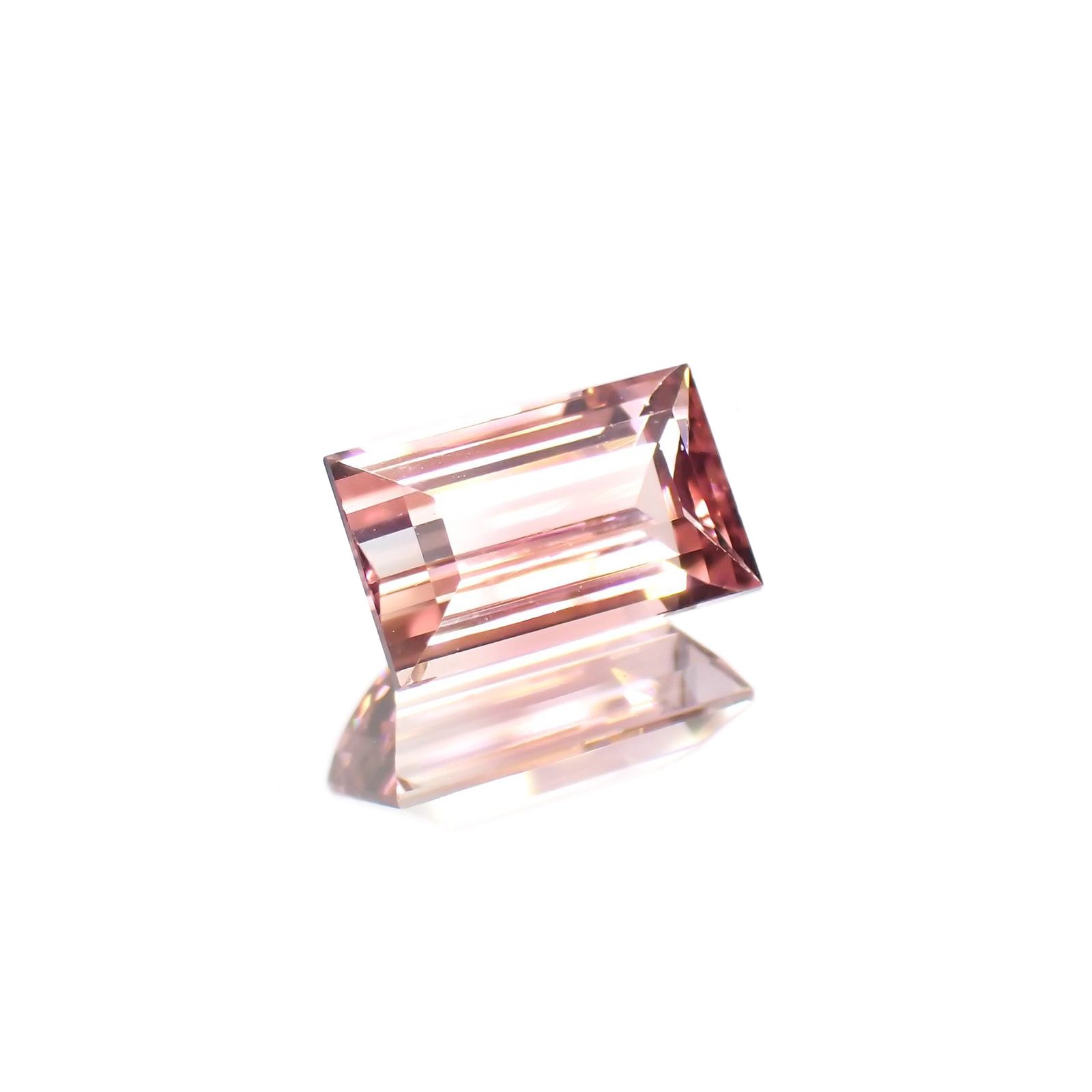 パーティカラートルマリン(宝石名パーティカラード・トルマリン) ルワンダ産 1.270ct ソ付(彩珠)[21029982]8×4.9mm前後