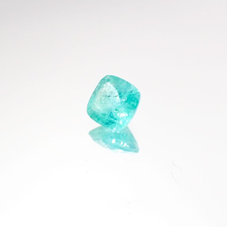パライバトルマリン(宝石名トルマリン/別名パライバ・トルマリン) ブラジル産 0.289ct ソ付(宝貴協)[20106450]4.0×4.0mm前後