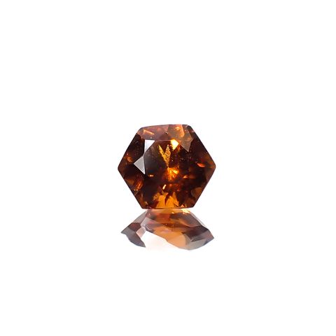 ◇ヘキサゴンカット◇ヘソナイトガーネット(宝石名ヘソナイト・ガーネット)スリランカ産 0.70ct 識別済[241129445]5.1x5mm前後