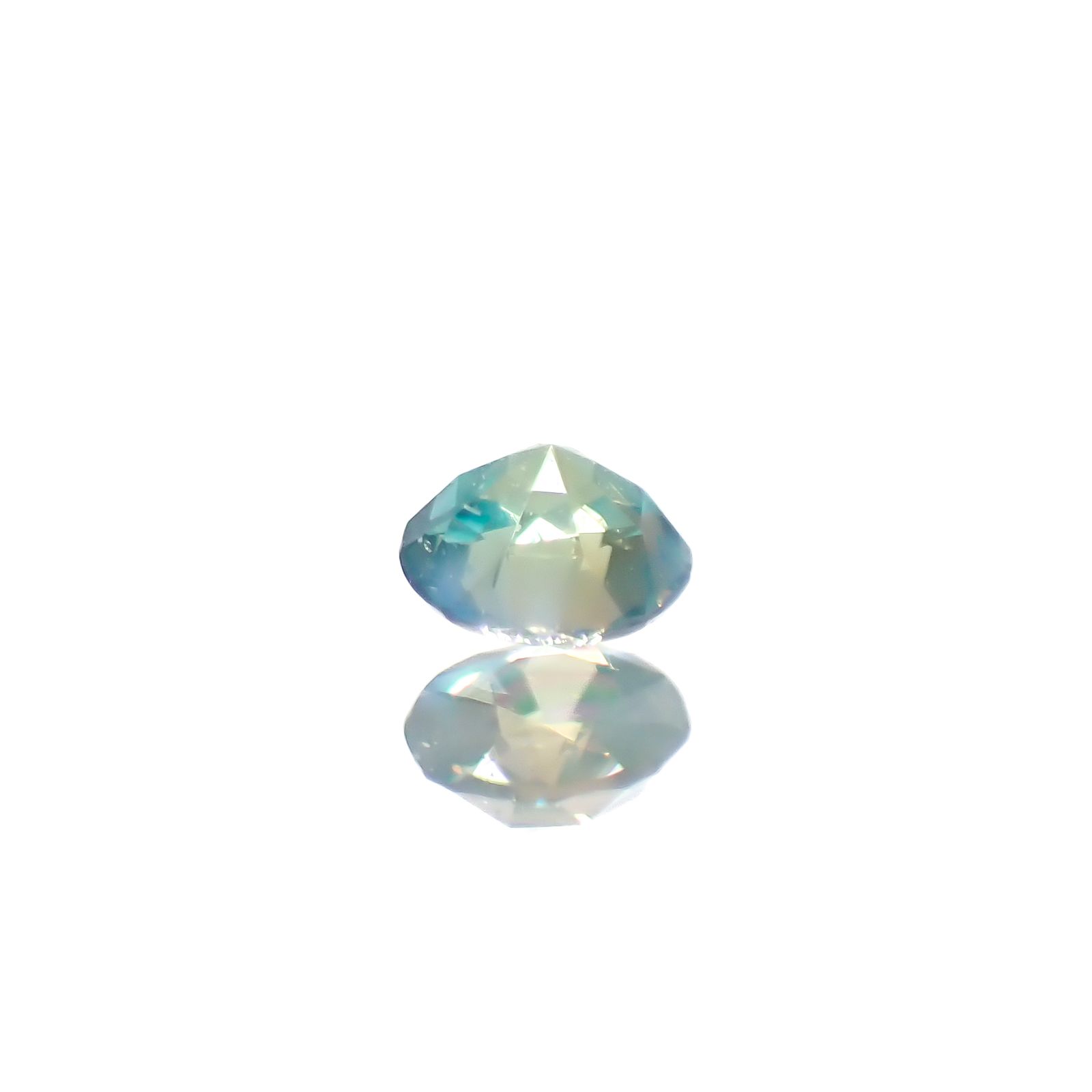 アレキサンドライト ブラジル産/EmeraldMains社製 0.070ct[240527628]2.7x2.7mm前後