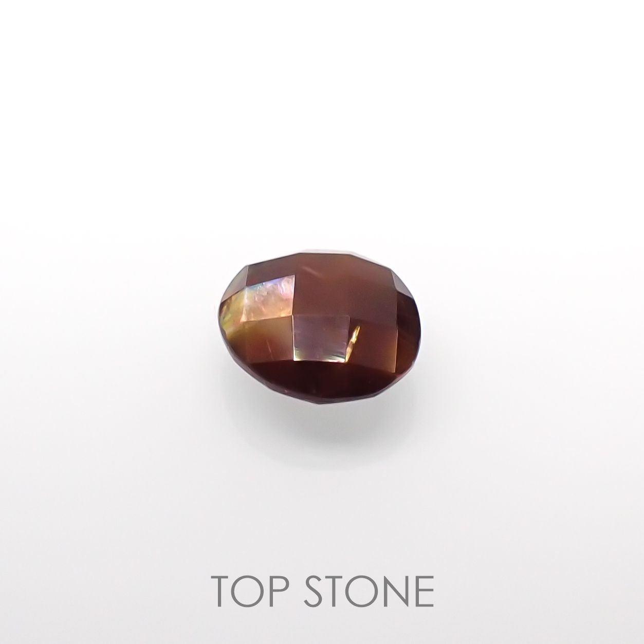 レインボーガーネット 日本・奈良県天川村産 1.61ct[220515981]7.6x6.8mm前後