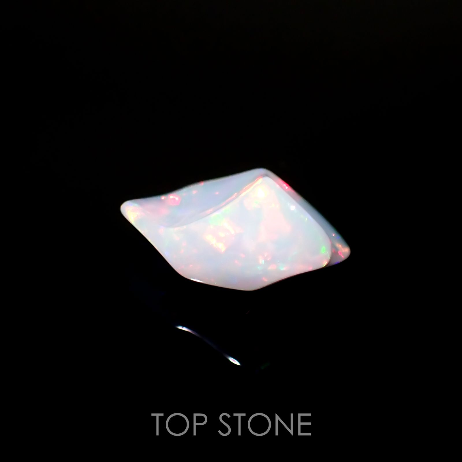 ◇バロック型◇エチオピアオパール エチオピア産 ルース 2.04ct[210813177]12.3×9mm前後