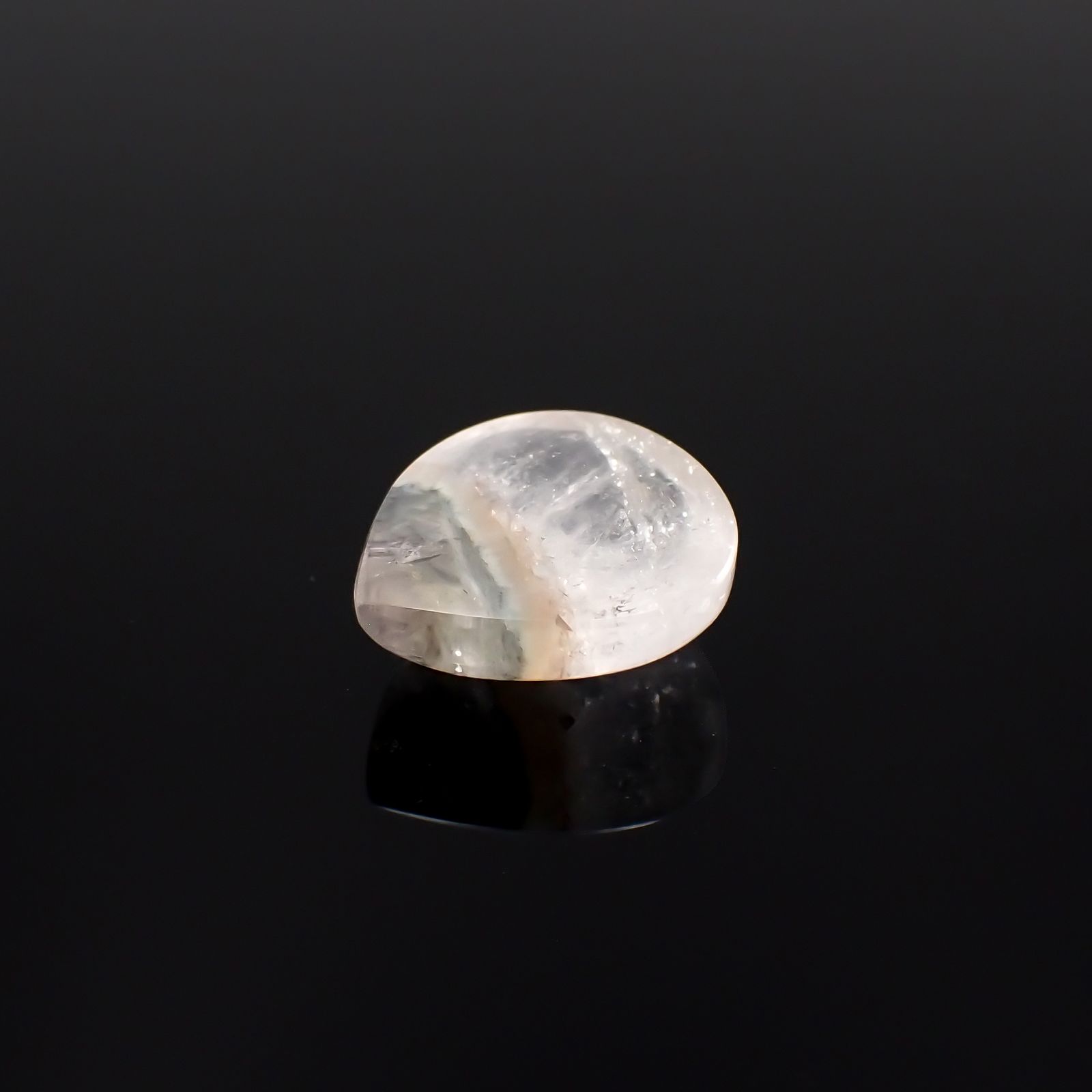 パライバクォーツ(宝石名ギラライト イン クォーツ)ブラジル・パライバ州産 6.52ct 識別済[230722558]13.7x12.7mm前後