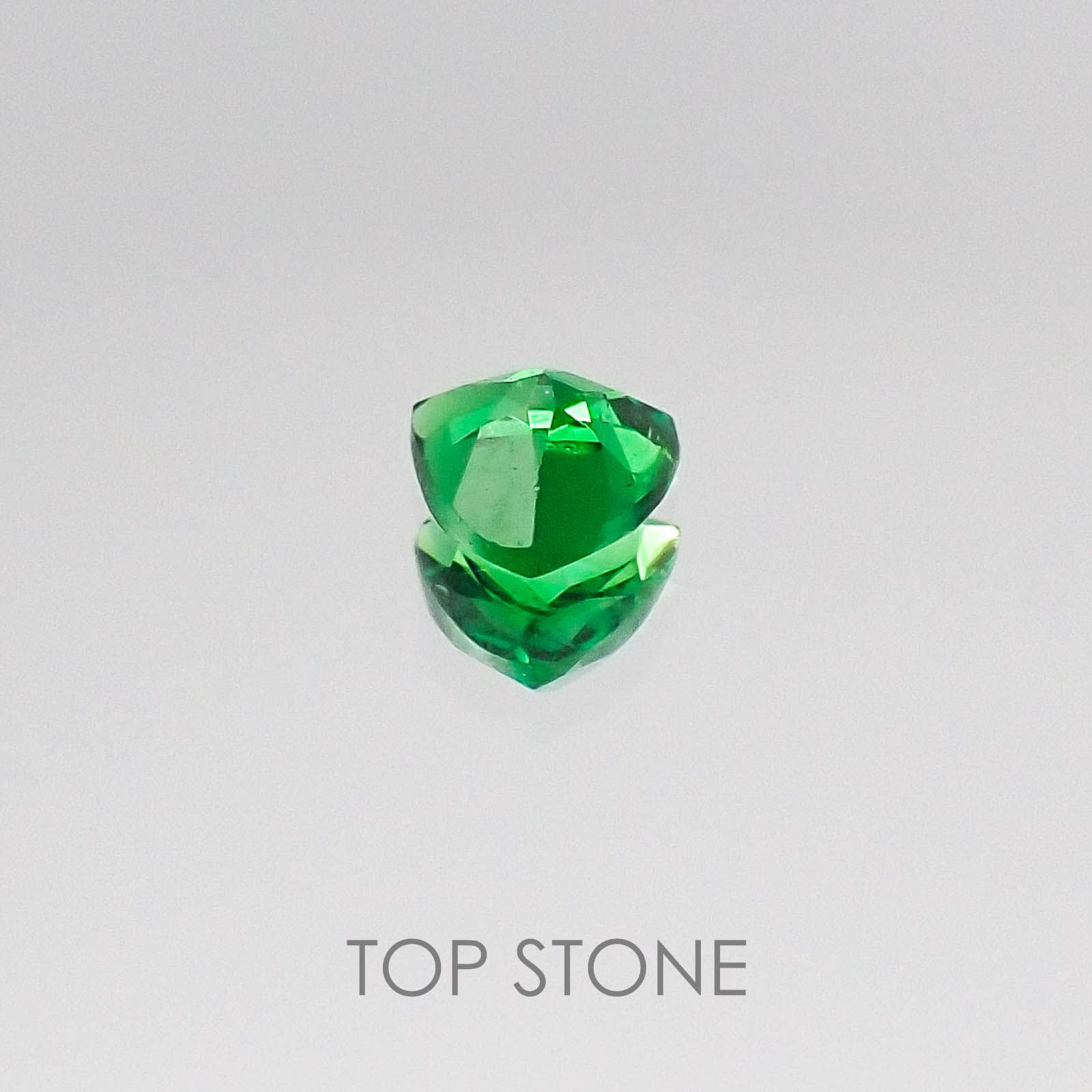 ツァボライト タンザニア産 ルース 0.27ct[20073745]4.1×4.1mm前後