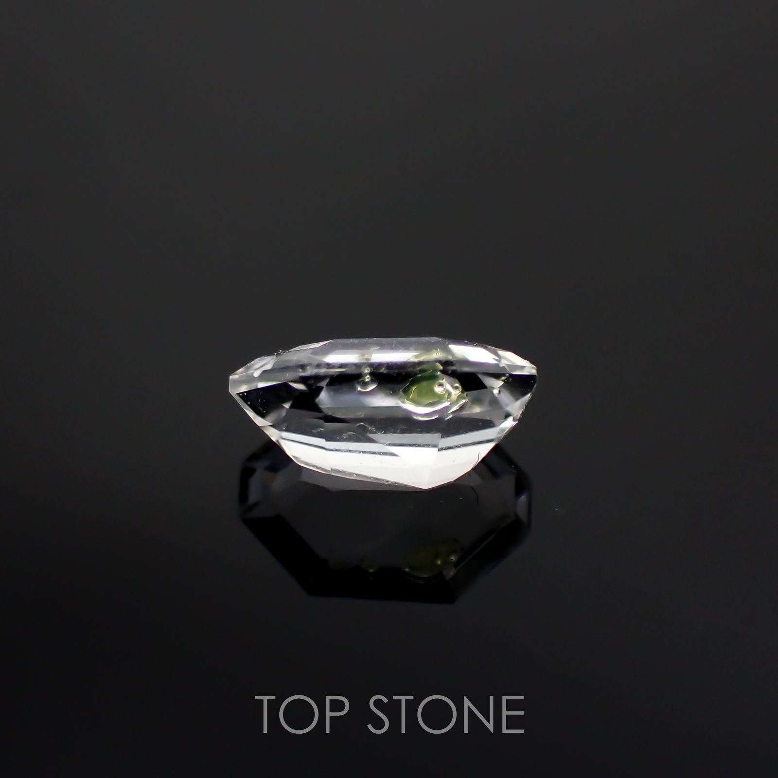 ◇カスタムカット◇オイルインクォーツ パキスタン産 0.64ct[221018535]7x4.8mm前後