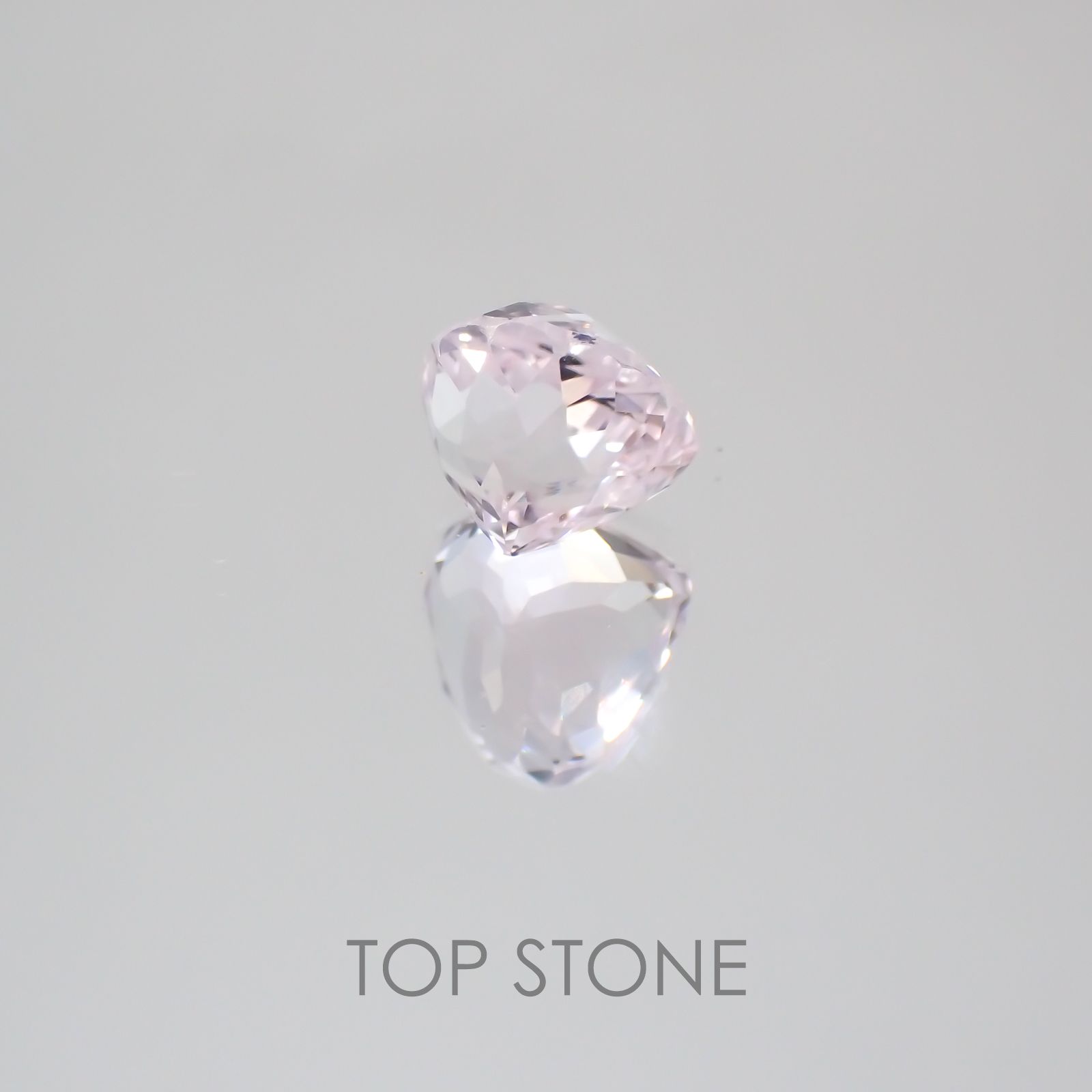 クンツァイト アフガニスタン産 ルース 1.97ct[21029731]7.8×7.3mm前後