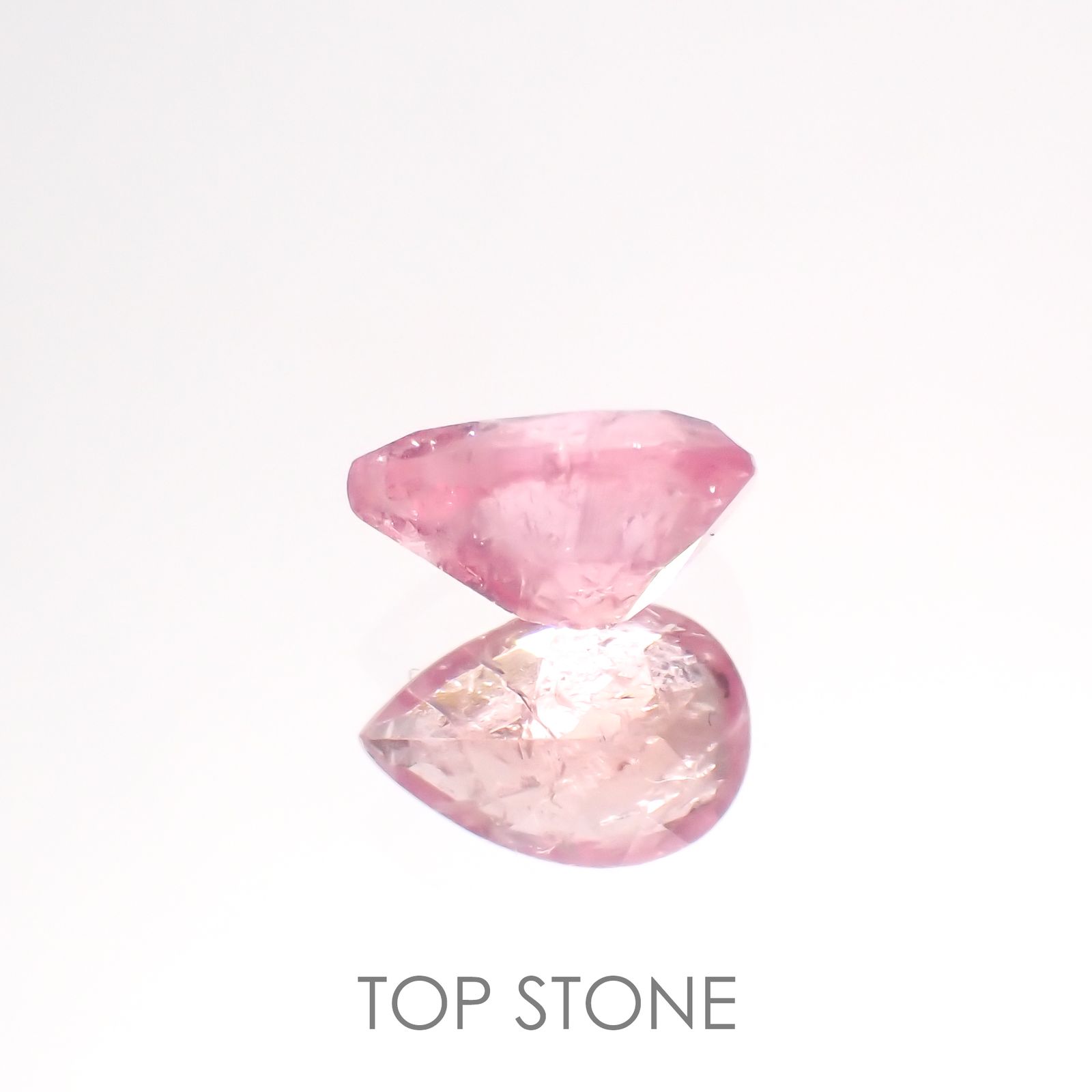 ペツォッタイト(ラズベリル)(宝石名ペツォッタイト)マダガスカル産 0.440ct ソ付(彩珠)[220114340]5.9x4mm前後