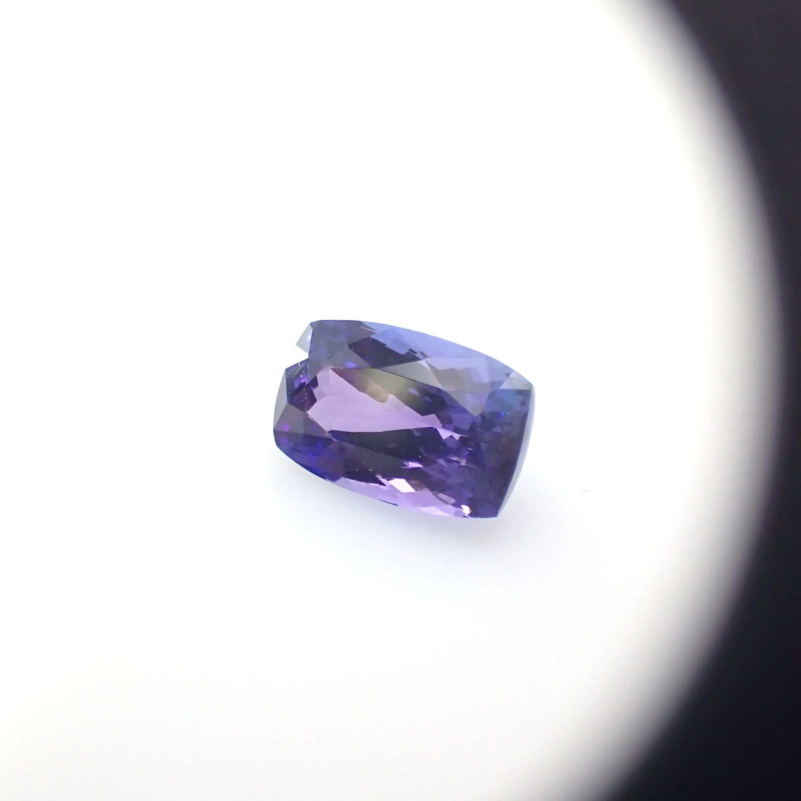 タンザナイト(宝石名タンザナイト)タンザニア産 4.40ct 識別済[240427272]11.3x7.3mm前後