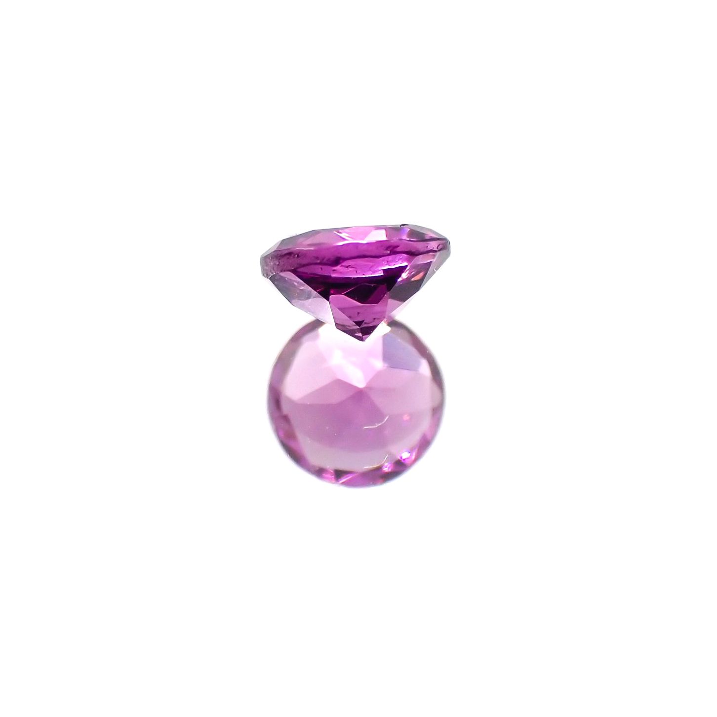 カラーシフトマラヤガーネット(宝石名ガーネット)タンザニア産 0.36ct 識別済[231124126]4.2x4.1mm前後