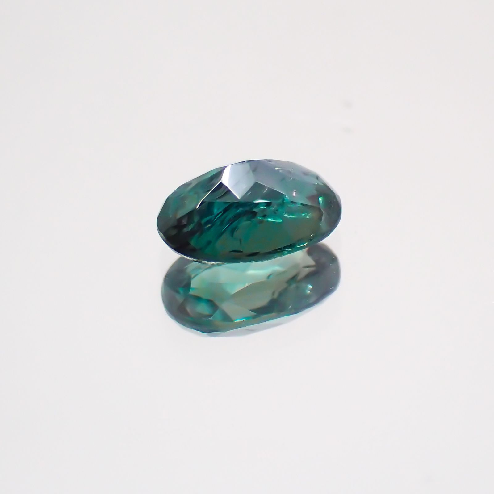 アレキサンドライト ブラジル産 ルース 0.38ct[20052697]5.2×3.5mm前後