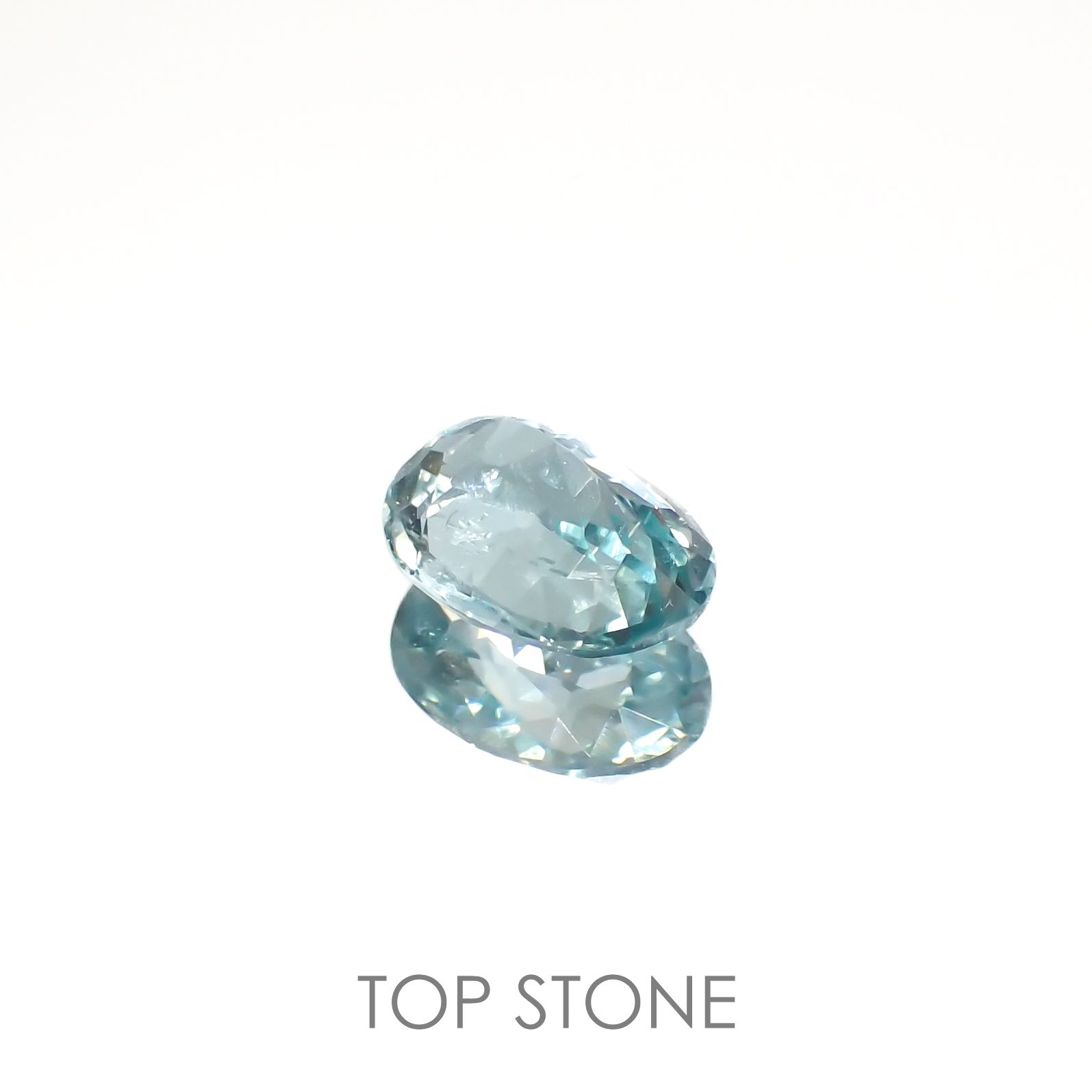 シーフォームカイヤナイト(宝石名カイヤナイト)タンザニア産 1.50ct 識別済[220616277]8.1x6.1mm前後