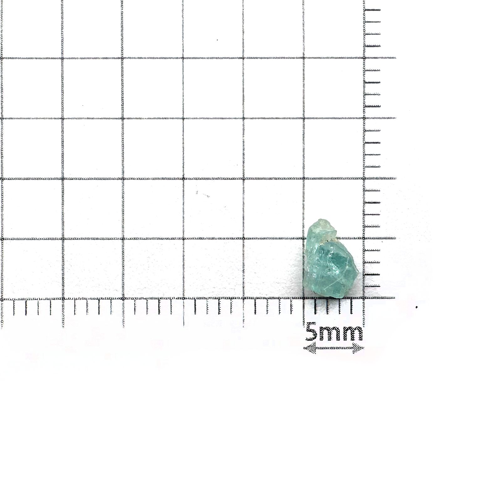 パライバトルマリン 原石 ブラジル・パライバ州バターリャ鉱山産 0.67ct [220515999]6.3x4.5mm前後