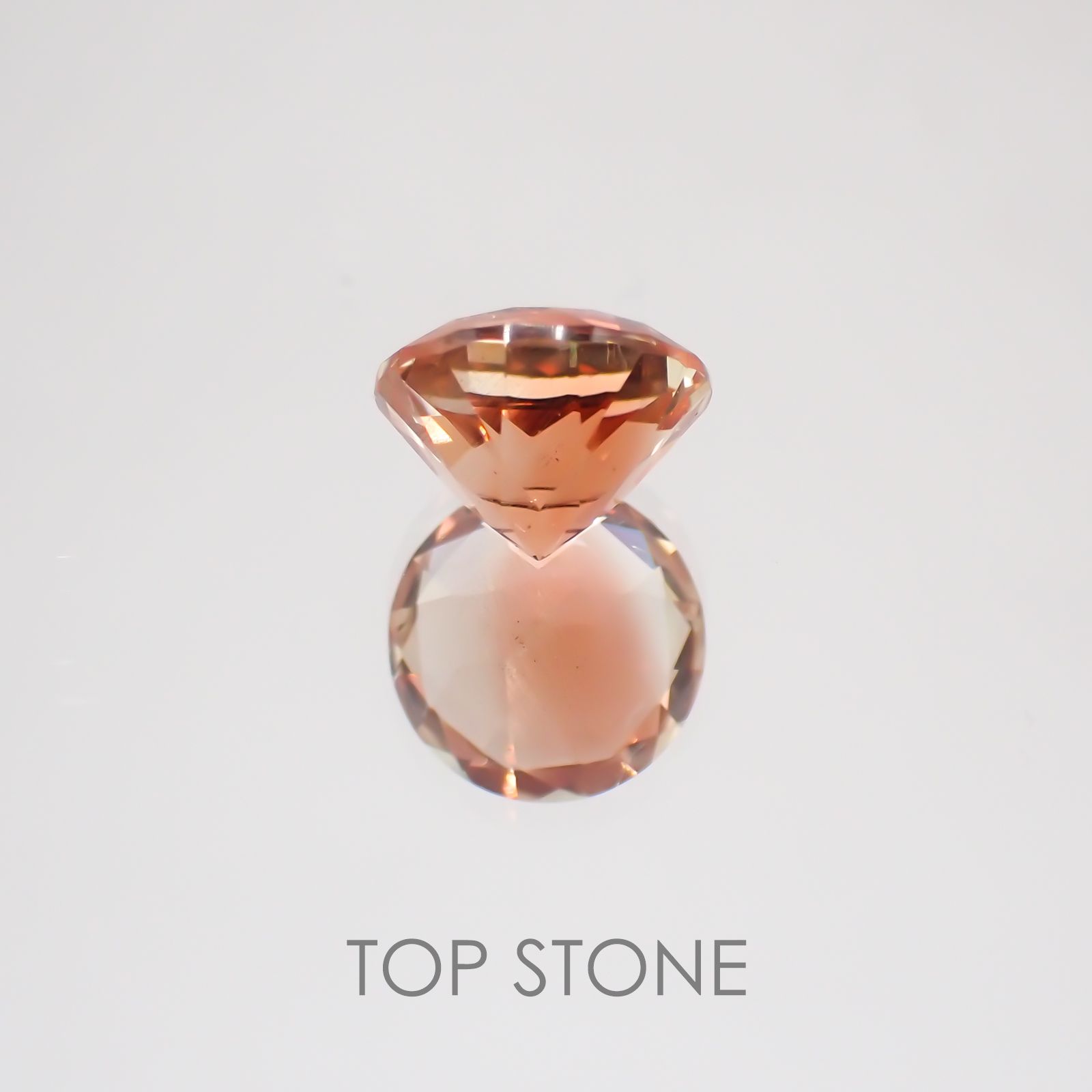 オレゴンサンストーン(宝石名ラブラドライト・サンストーン) アメリカ・オレゴン州産 1.733ct ソ付(彩珠)[21019352]8×8mm前後