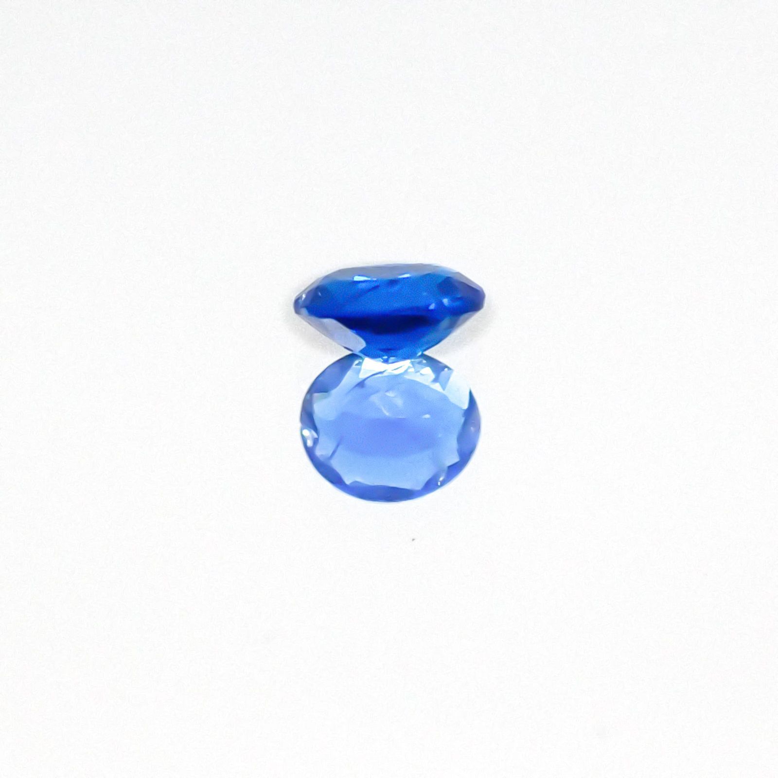 アウイナイト(宝石名アウイナイト) ドイツ産 0.082ct 識別済[20084499]3.2×2.8mm前後