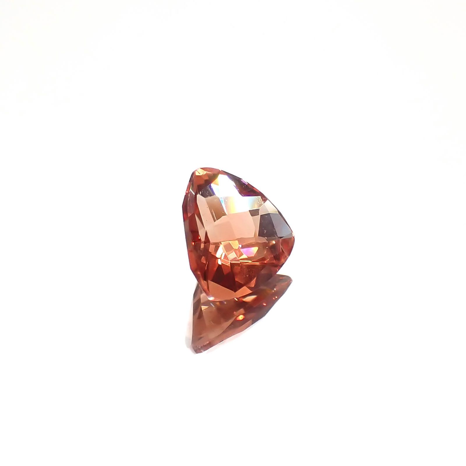 ◇チェッカーカット◇アンデシン(宝石名アンデシン/ラブラドライト)チベット産 0.62ct 識別済[240225967]6x6mm前後