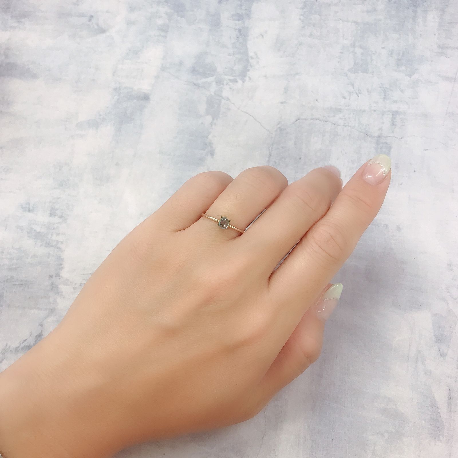 ブルーコーネルピン(宝石名コーネルピン)タンザニア産 0.31ct 識別済[220817347]4.5x3.7mm前後