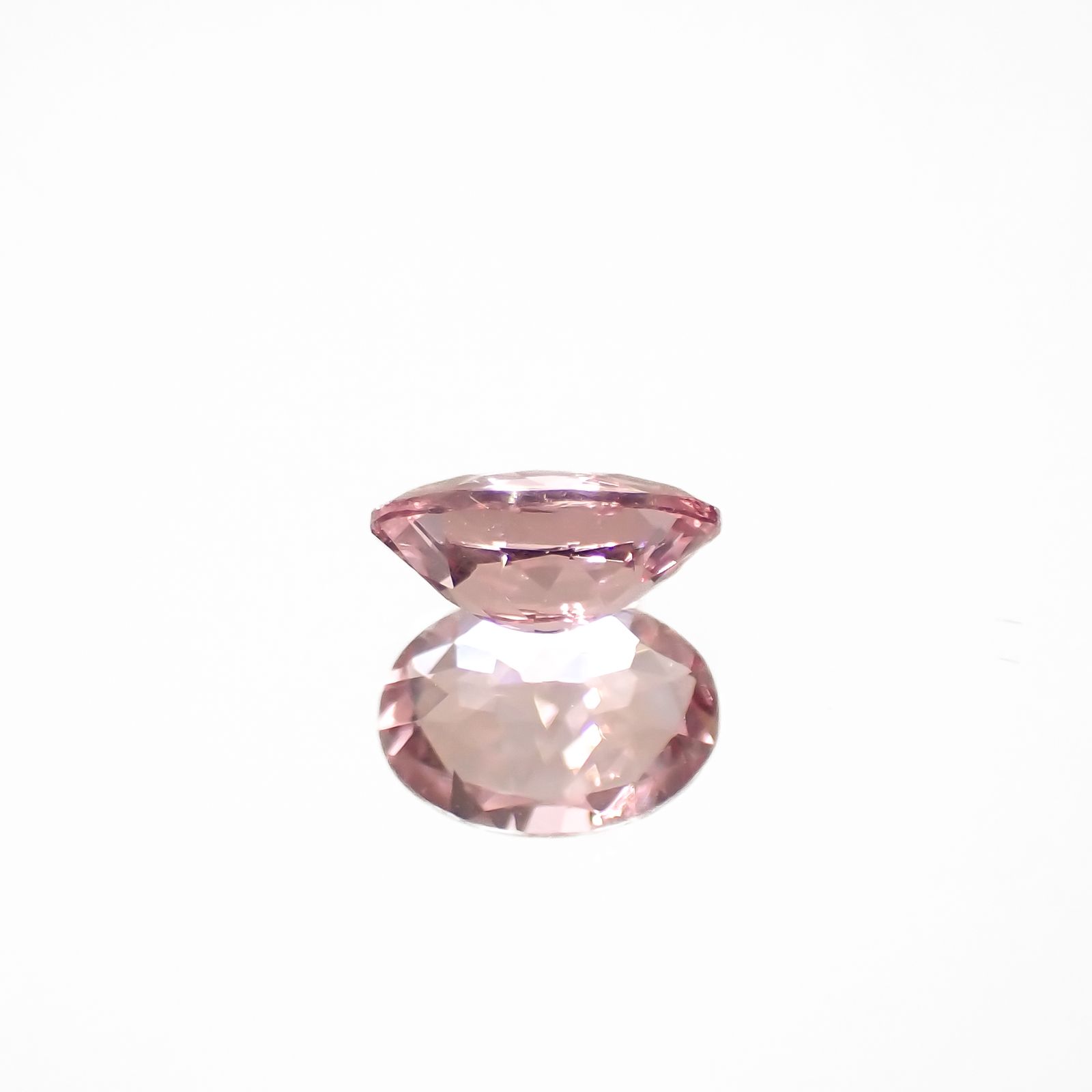 ドラゴンガーネット タンザニア産 0.88ct[230421455]6.9x5.1mm前後