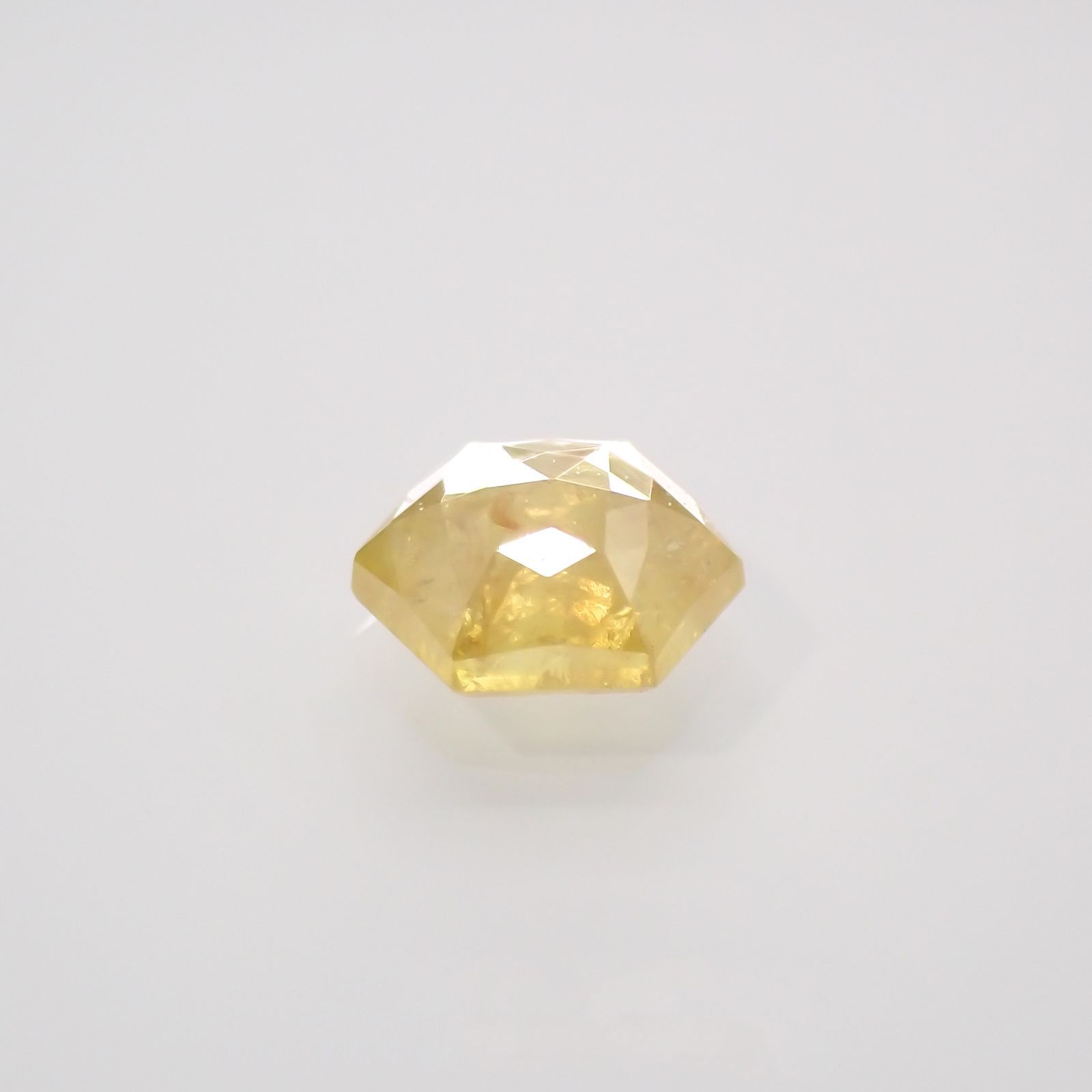 ◇ヘキサゴンアンティークカット◇イエローダイヤモンド(宝石名ダイアモンド) 南アフリカ産 0.13ct 識別済[210813116]2.9×2.8mm前後