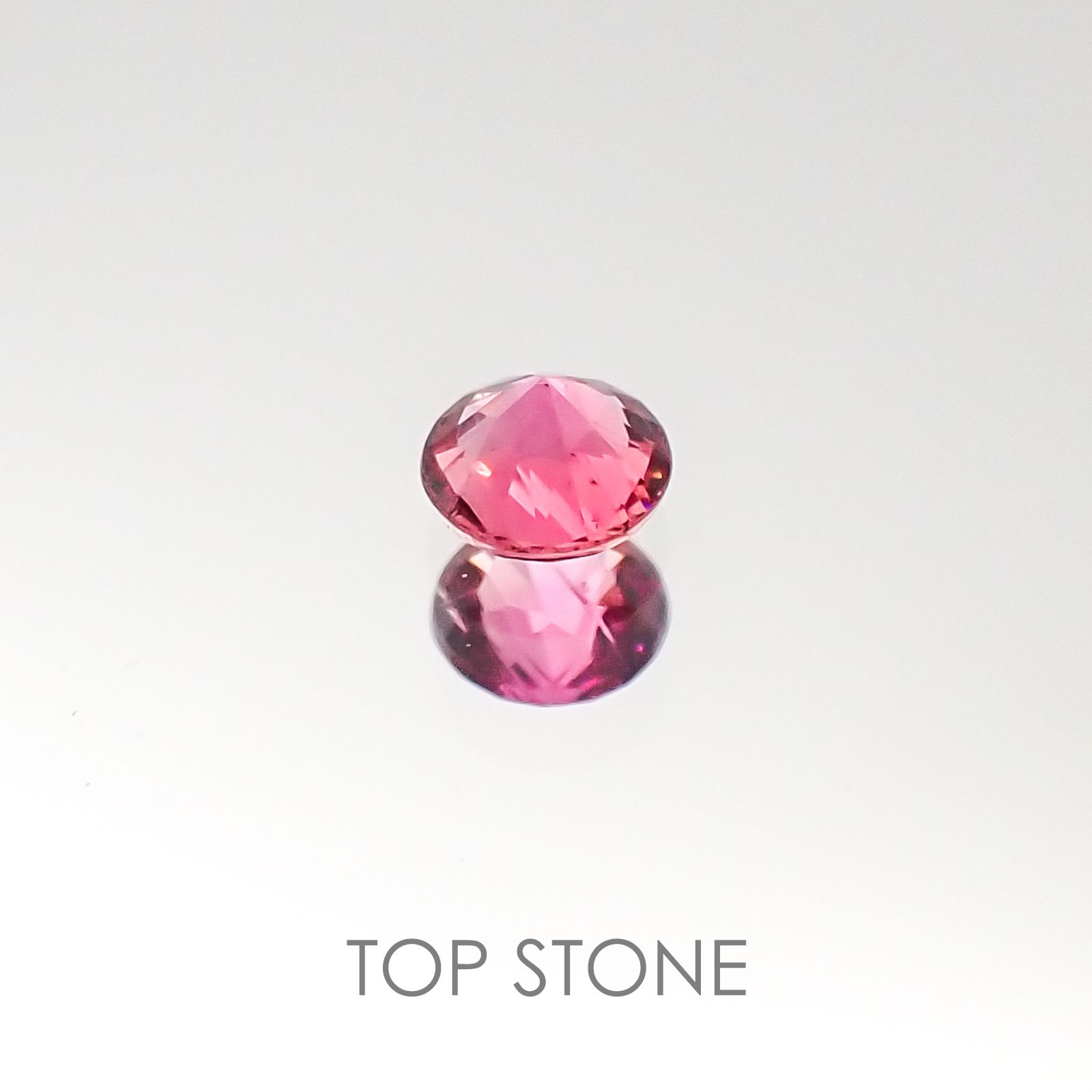レッドベリル アメリカ・ユタ州産 ルース 0.08ct[20085222]2.9×2.8mm前後