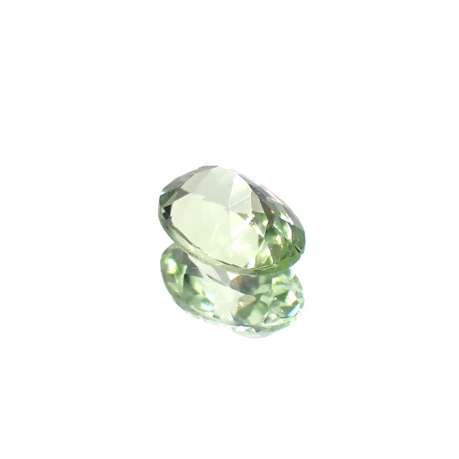 ミントペリドット パキスタン/ノルウェー産 0.48ct / 6.1x4.1mm前後 [250730636]