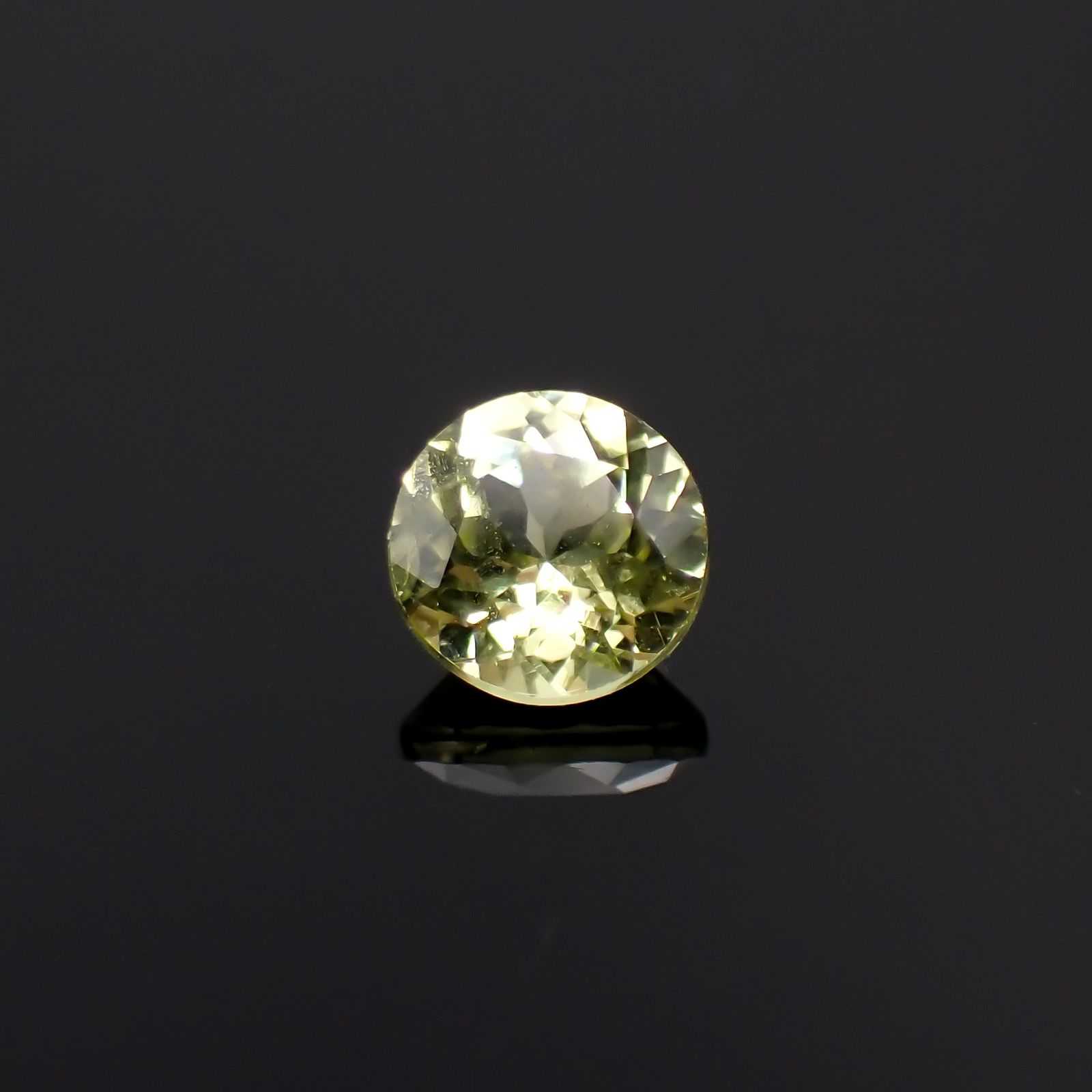 マリガーネット(宝石名グロッシュラー アンドラダイト・ガーネット)マリ共和国産 0.44ct 識別済[231124324]4.5x4.5mm前後