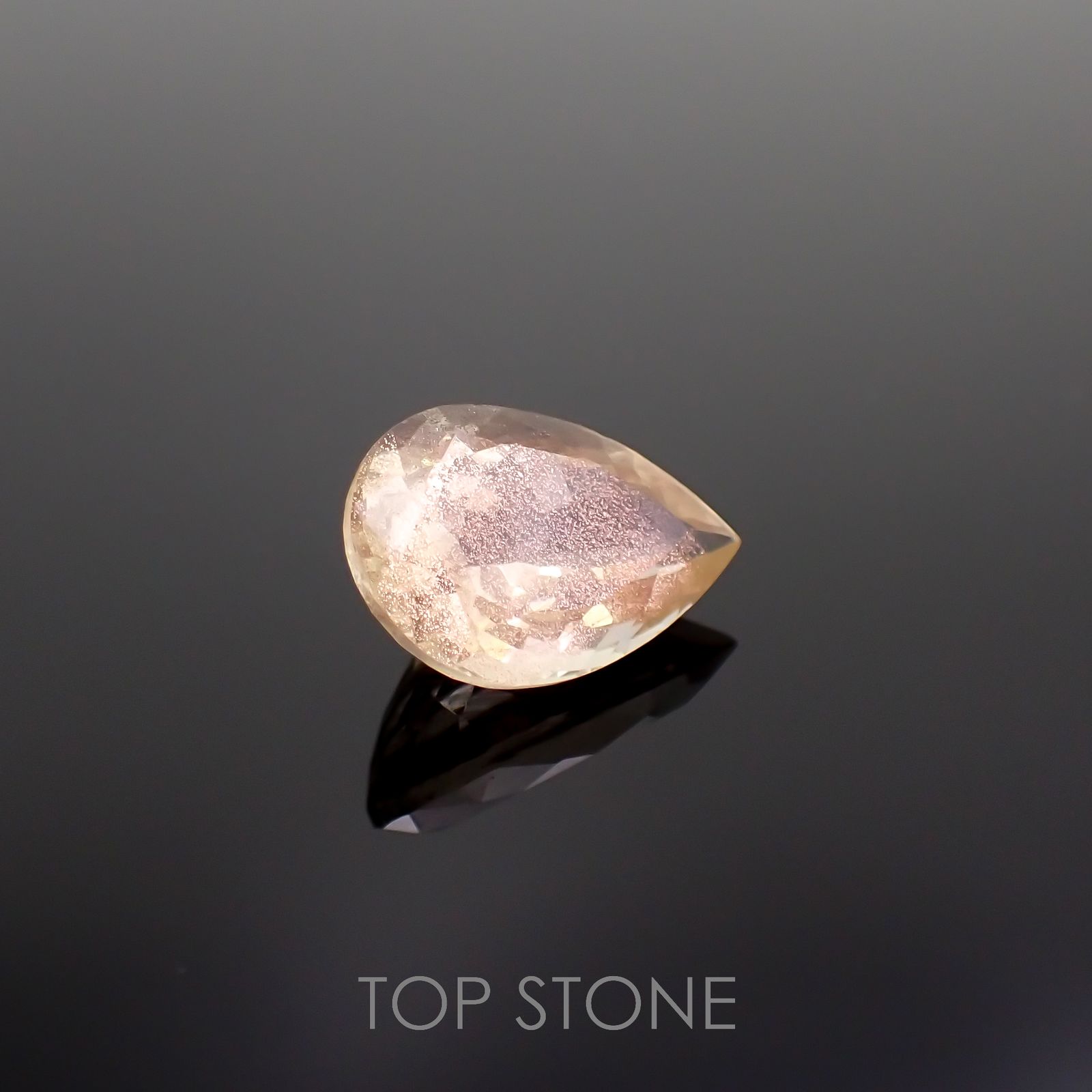 オレゴンサンストーン アメリカ・オレゴン州産 3.45ct[221018712]12.9x8.7mm前後