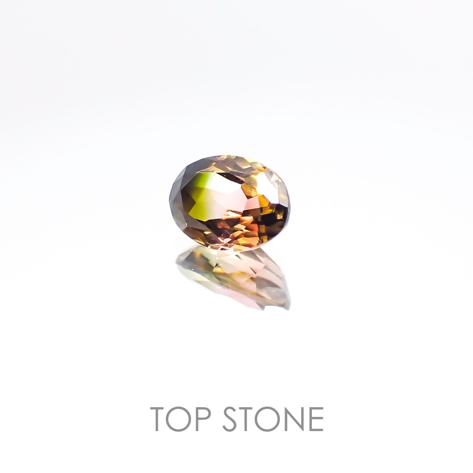 バイカラートルマリン ブラジル産 ルース 0.47ct[20106810]5.7×4.1mm前後