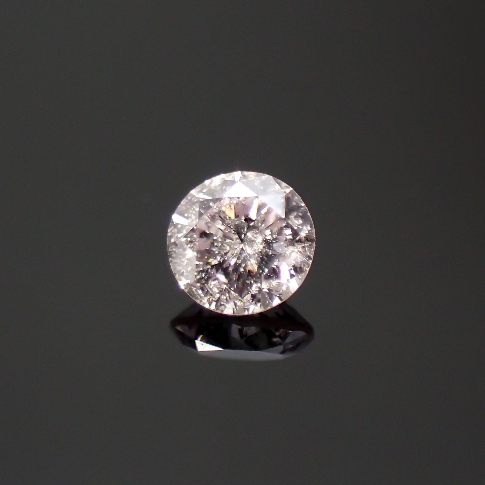 ピンクダイヤモンド (宝石名ダイアモンド)I-2 / VERY LIGHT PURPLISH PINK 0.074ct ソ付(CGL)[220716976]2.58x2.62mm前後