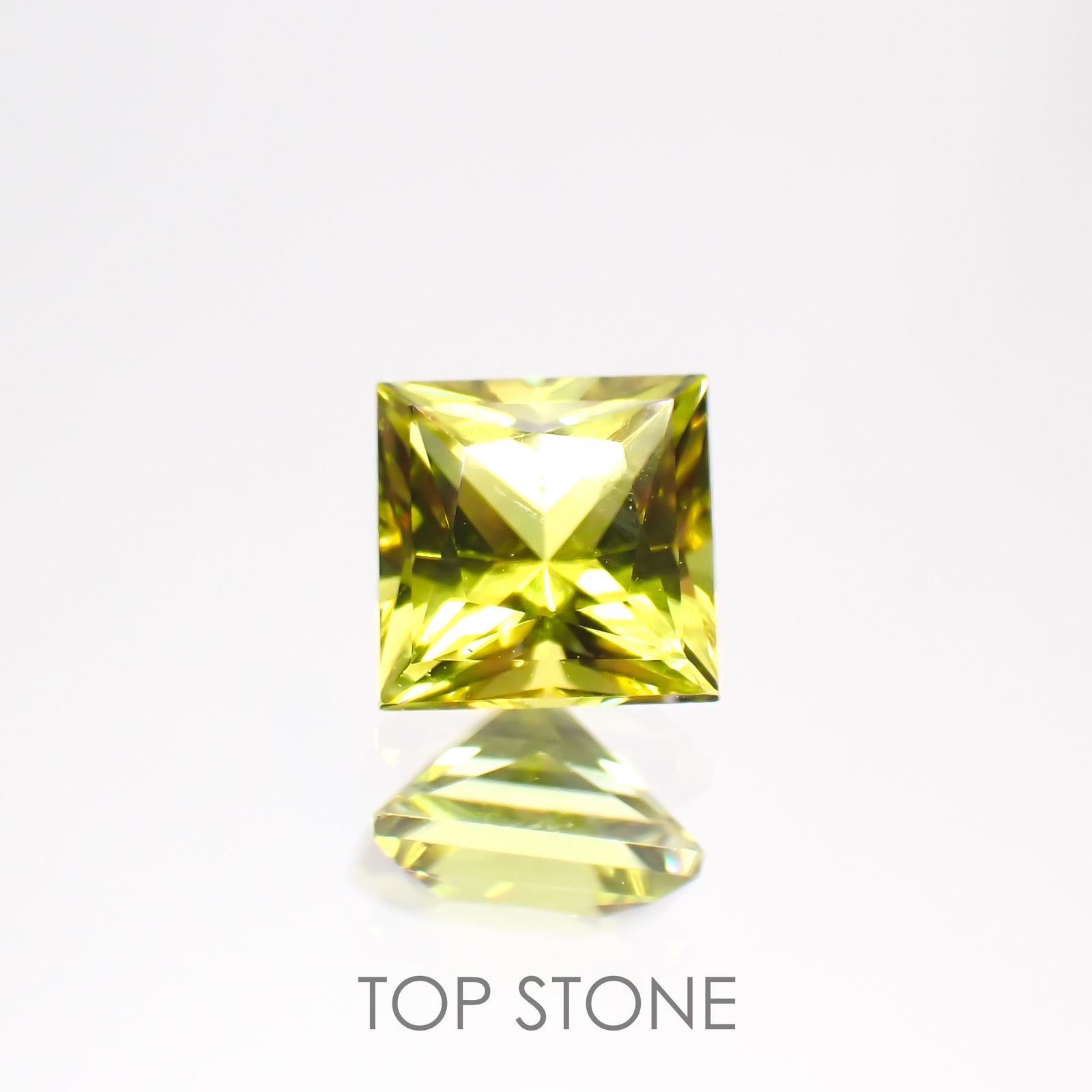 ◇プリンセスカット◇カナリートルマリン(宝石名イエロー・トルマリン) モザンビーク産 0.678ct ソ付(彩珠)[20116710]5.1×5.1mm前後