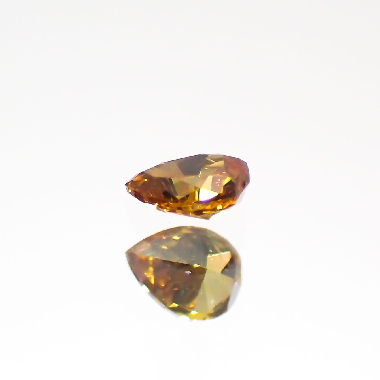 オレンジダイヤモンド SI-2 / FANCY DEEP YELLOW ORANGE(宝石名ダイアモンド) 0.084ct ソ付(CGL)[220115148]3.16x2.42mm前後