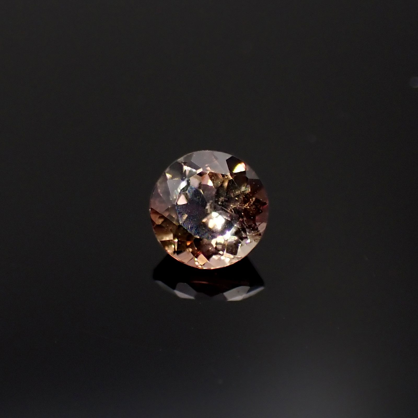 アキシナイト パキスタン産 0.48ct[231224651]4.8x4.7mm前後