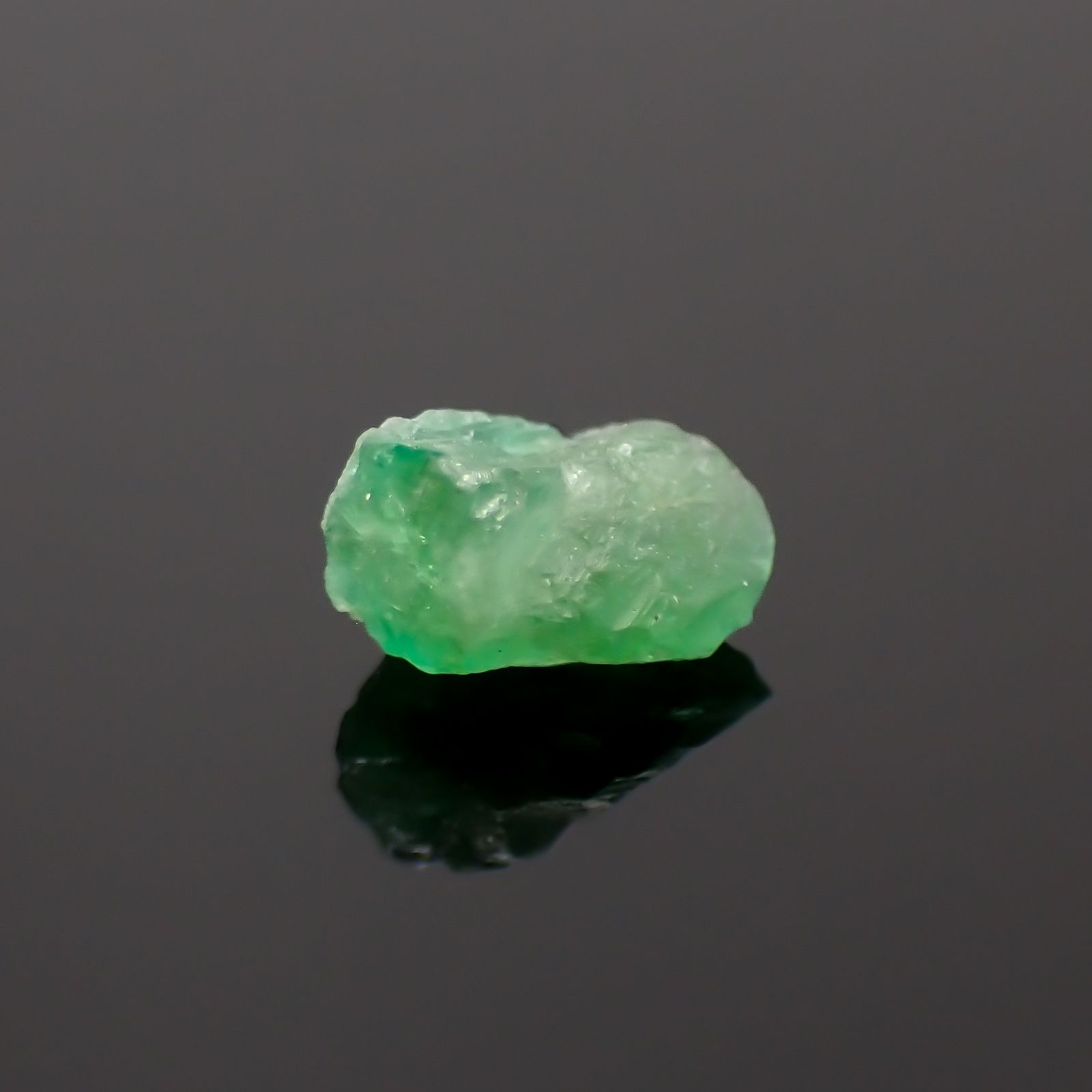 パライバトルマリン 原石 ブラジル・パライバ州バターリャ鉱山産 0.46ct[230522138]5.9x4.1mm前後