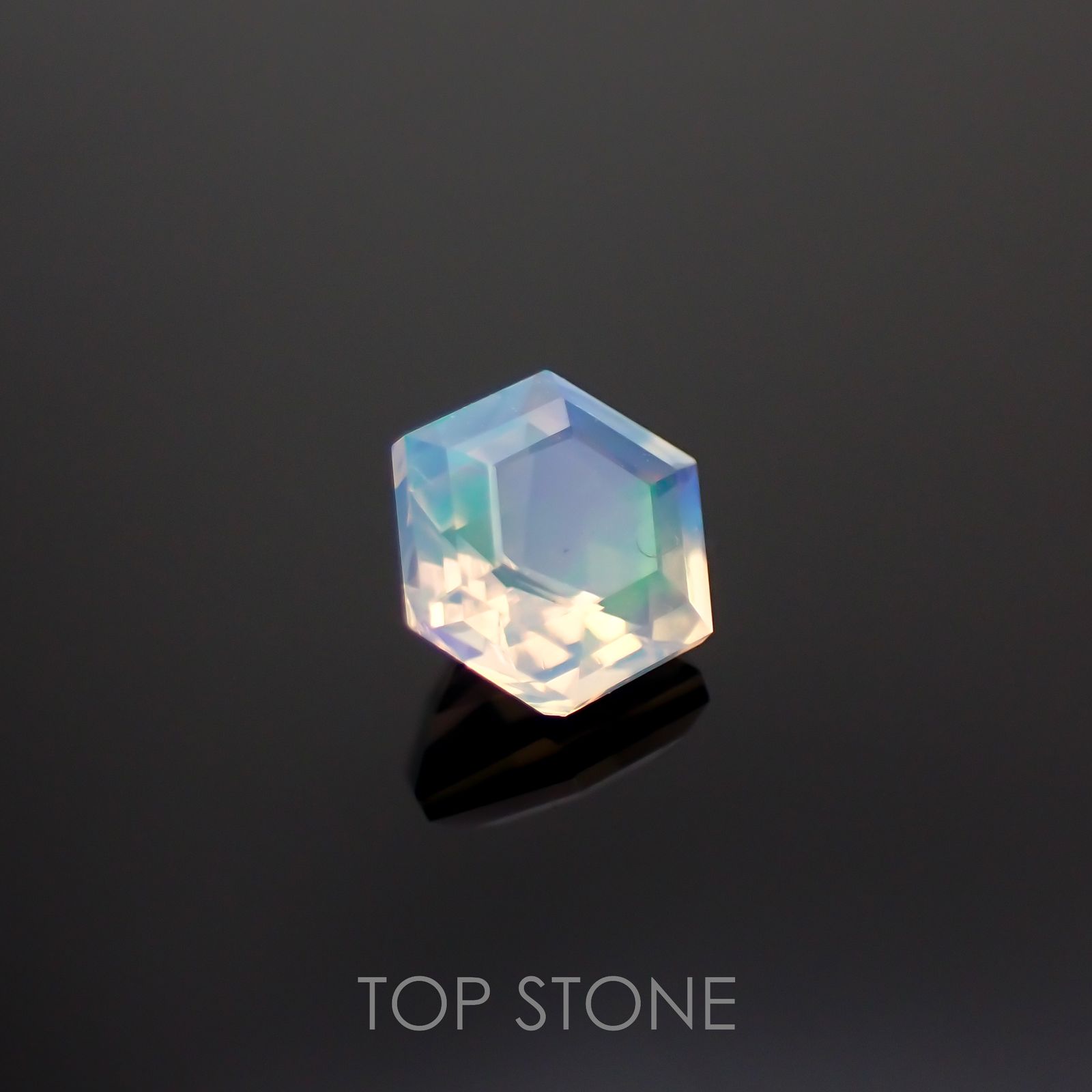 ◇ヘキサゴンカット◇エチオピアオパール エチオピア産 0.34ct[221018436]4.8x4.8mm前後