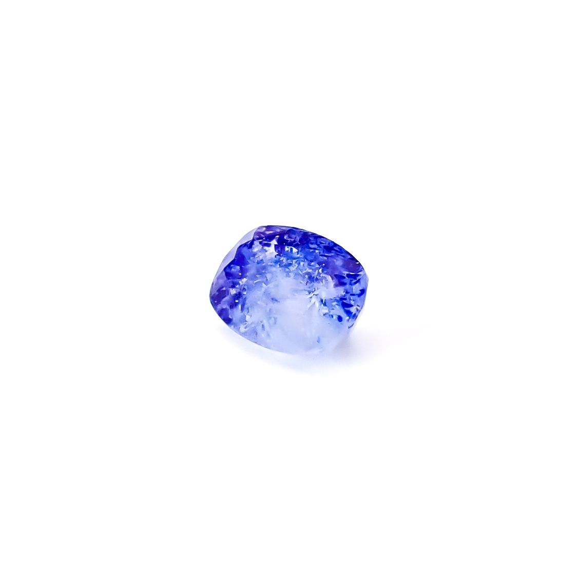 ラズライトインソーダライト フルオレッセンス アフガニスタン産 0.88ct / 7.3x5.4mm前後 [260432000]