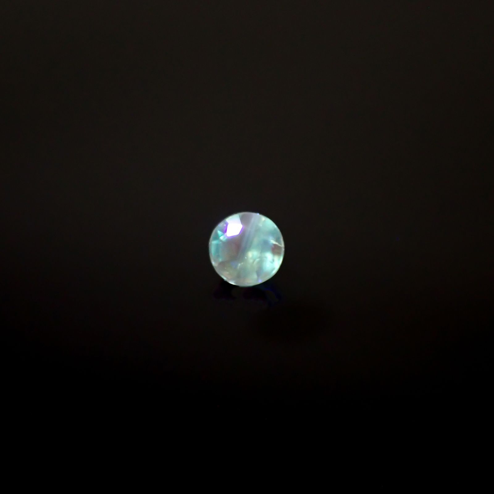アレキサンドライトキャッツアイ ブラジル産/EmeraldMains社製 0.045ct[240527596]2.1x2.1mm前後