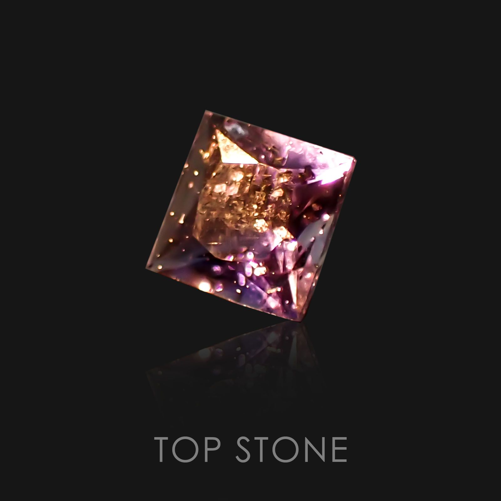◇プリンセスカット◇アイオライトサンストーン インド・ブラジル産 ルース 0.27ct[20128416]4×4mm前後