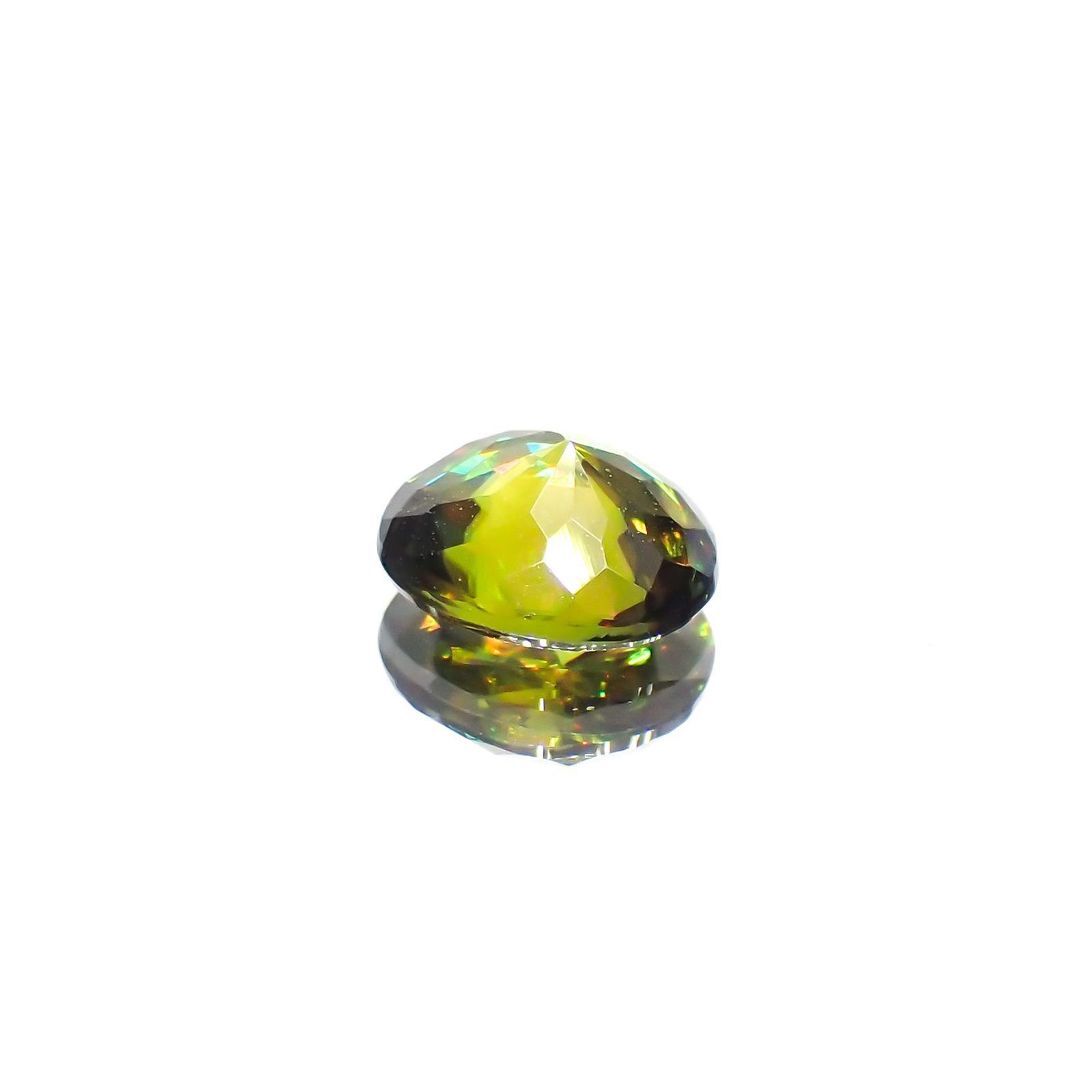 カラーチェンジスフェーン パキスタン産 0.69ct [230120038]6.1x5.4mm前後