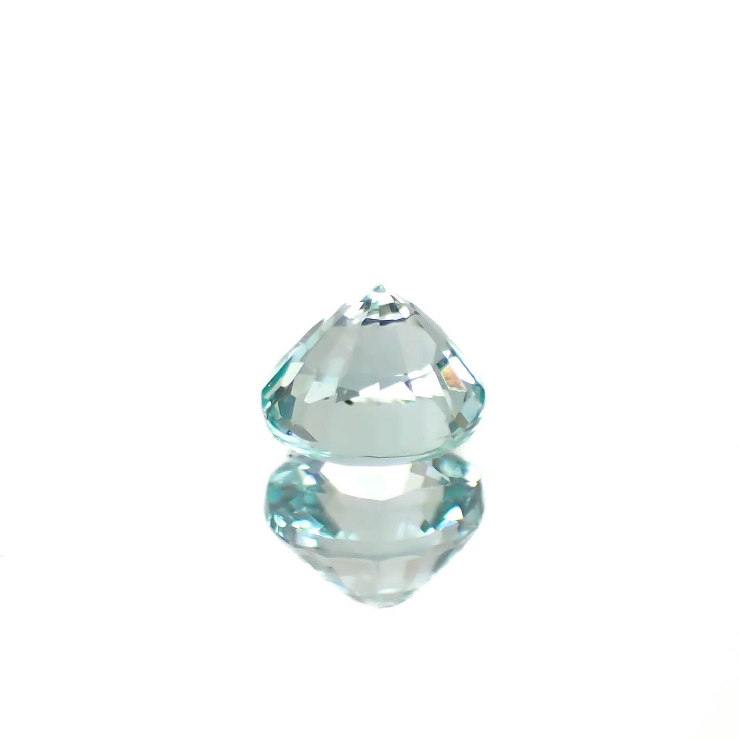ミントベリル ナイジェリア産 0.24ct [250430193]4x3.9mm前後