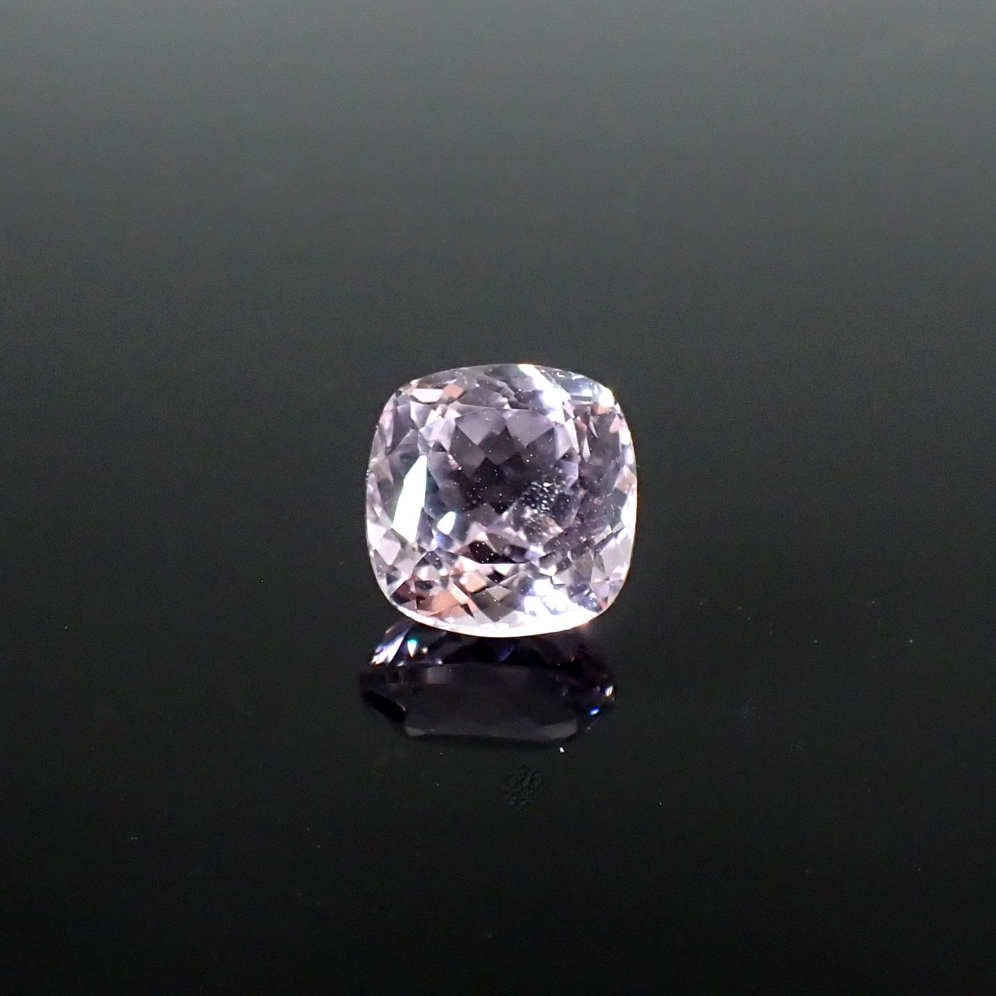 クンツァイト アフガニスタン産 1.99ct[231224791]7.1x7.1mm前後