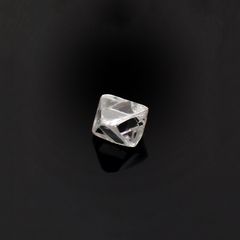 ソーヤブルダイヤモンド 原石(トライゴンあり・薄/Trigon) ロシア産 0.096ct [230923468]2.7x2.7mm前後