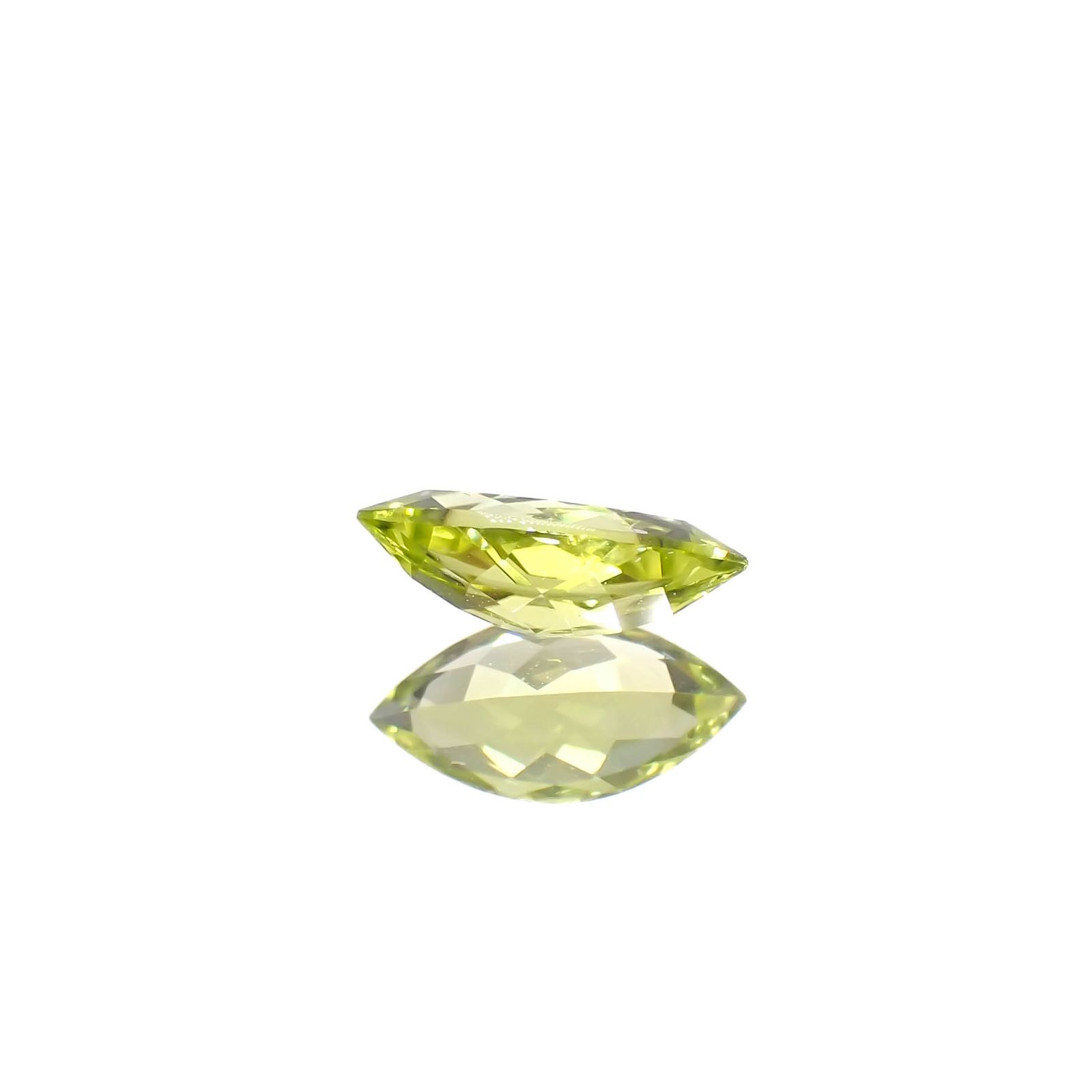 カナリートルマリン ザンビア・カナリー鉱山産 0.33ct[240527558]6.9x3.4mm前後