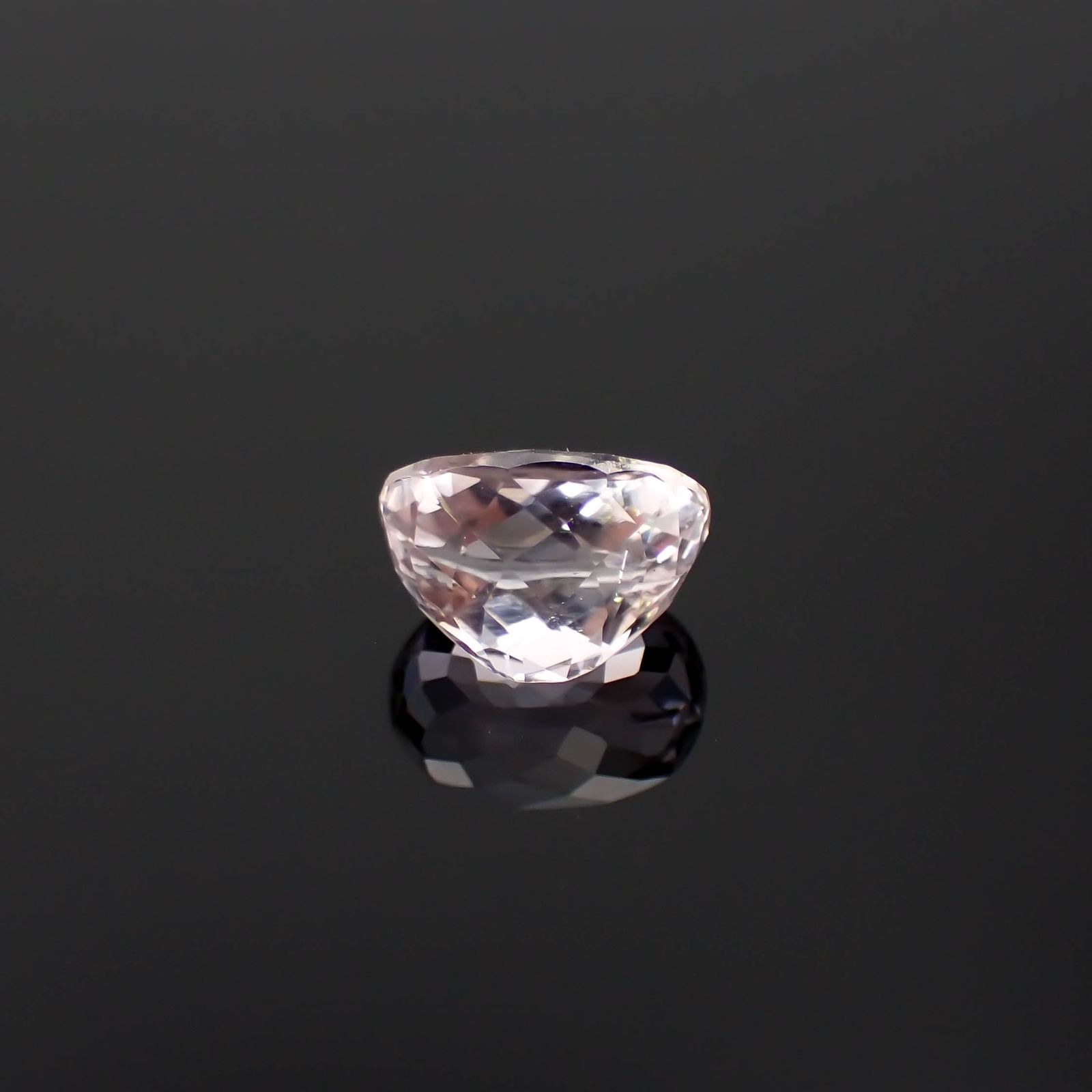 クンツァイト アフガニスタン産 2.41ct [250722932]8.8x6.3mm前後