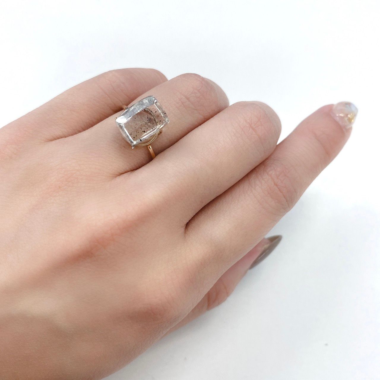 ティンカーベルクォーツ ブラジル産 4.79ct [210510740]11.5×8.5mm前後