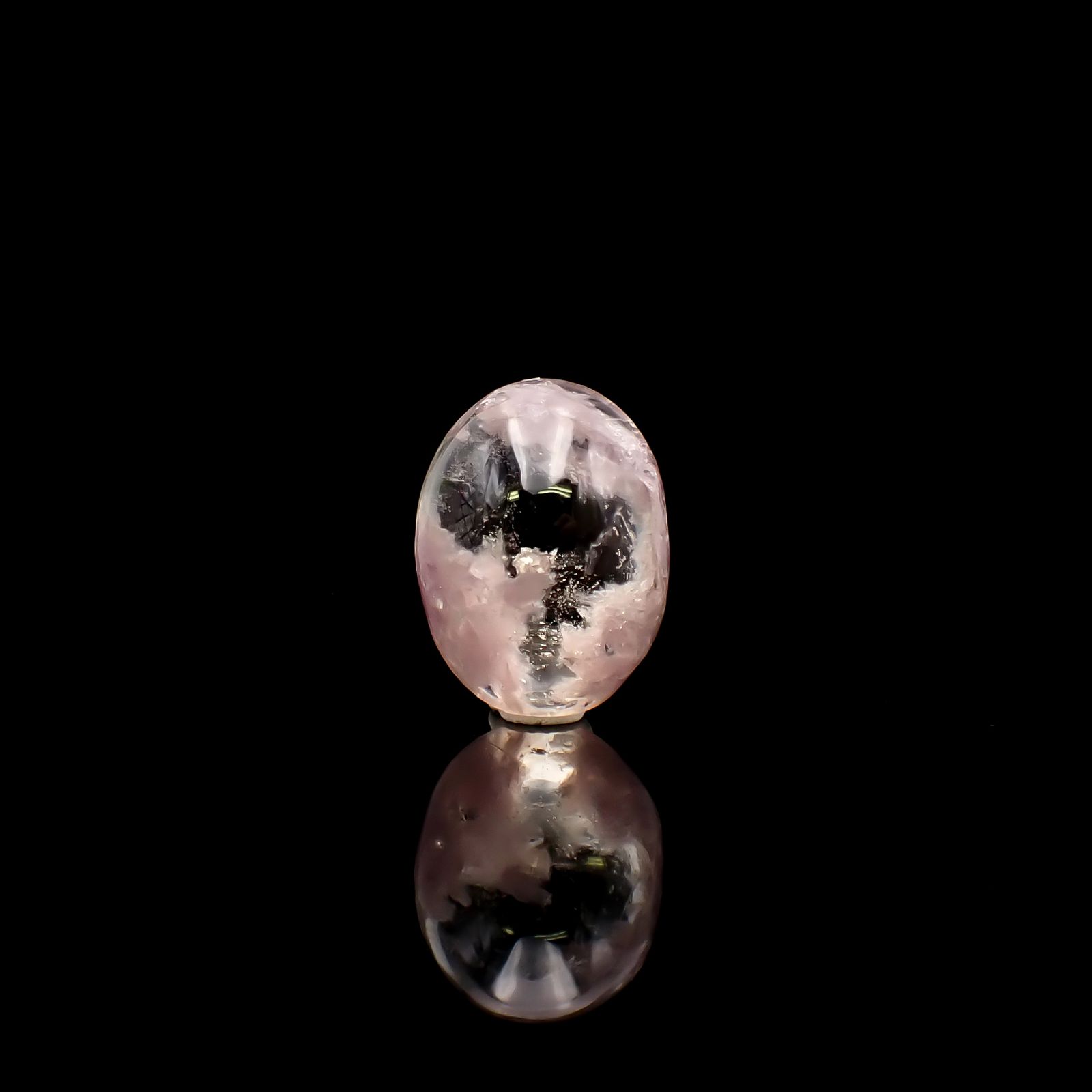 レピドライトインクォーツ ブラジル・ミナスジェライス州産 17.31ct / 19.7x14.7mm前後 [260331878]