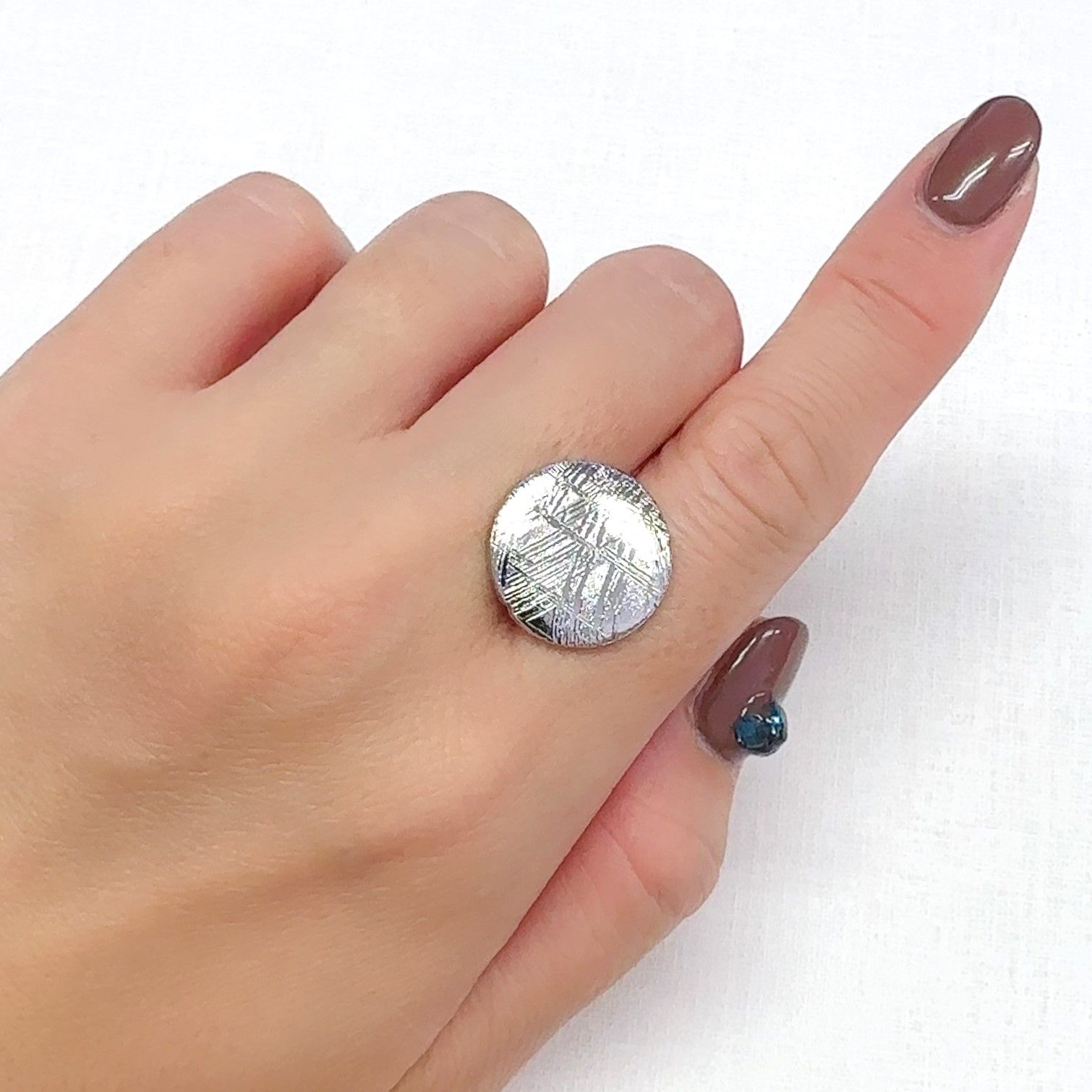 ムオニナルスタ隕石 発見地:スウェーデン 20.81ct[240125752]17x16.9mm前後