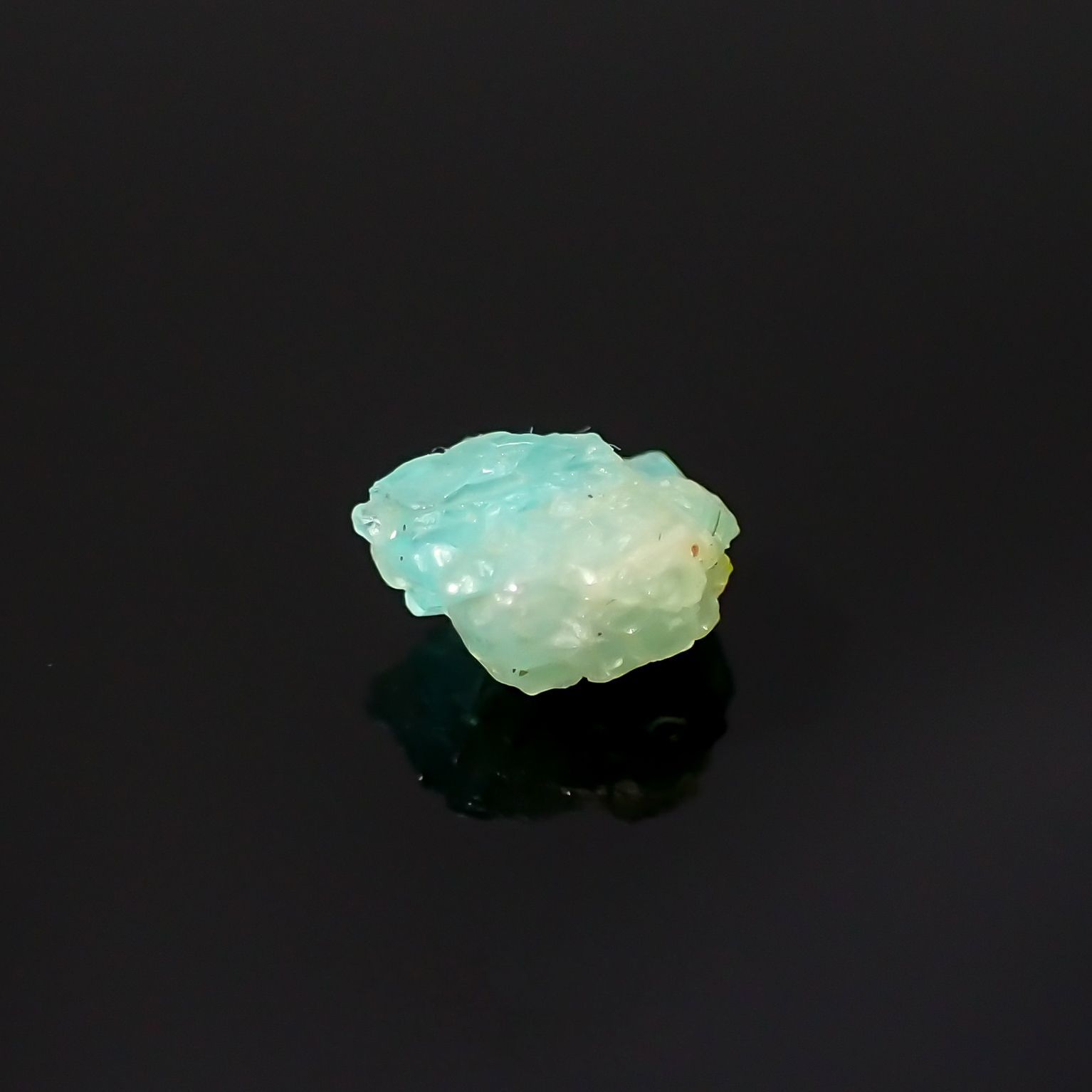 パライバトルマリン 原石 ブラジル・パライバ州バターリャ鉱山産 0.58ct[220516001]5.5x5.1mm前後