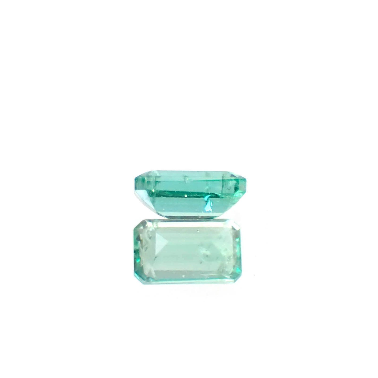 エメラルド ザンビア産 0.27ct [250430234]4.8x2.8mm前後