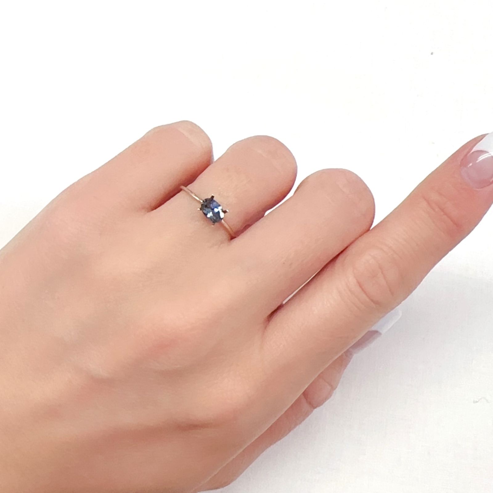 ブルーイッシュグレースピネル タンザニア産 0.48ct[231224886